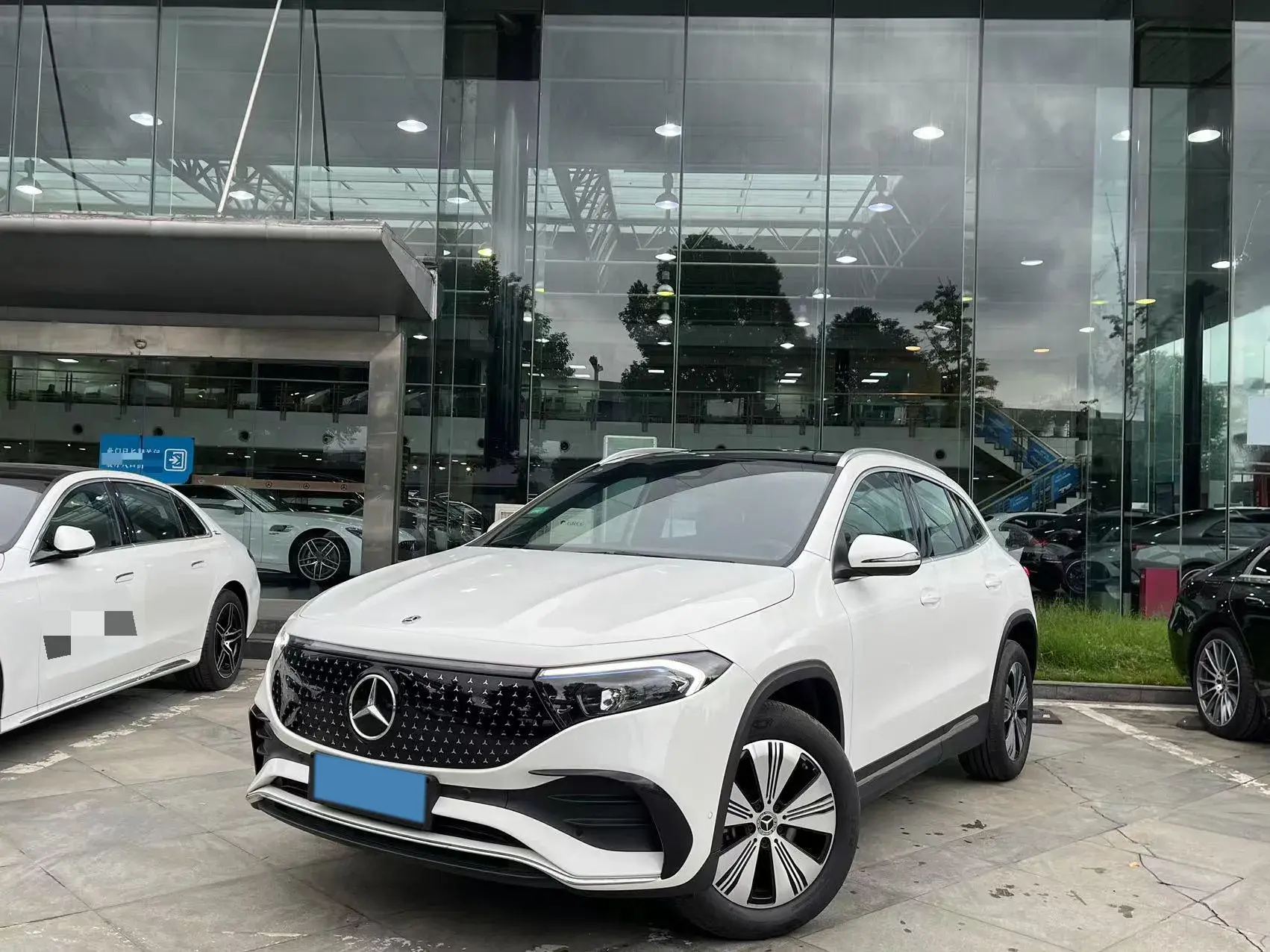 2025 MERCEDES-BENZ EQA view 1