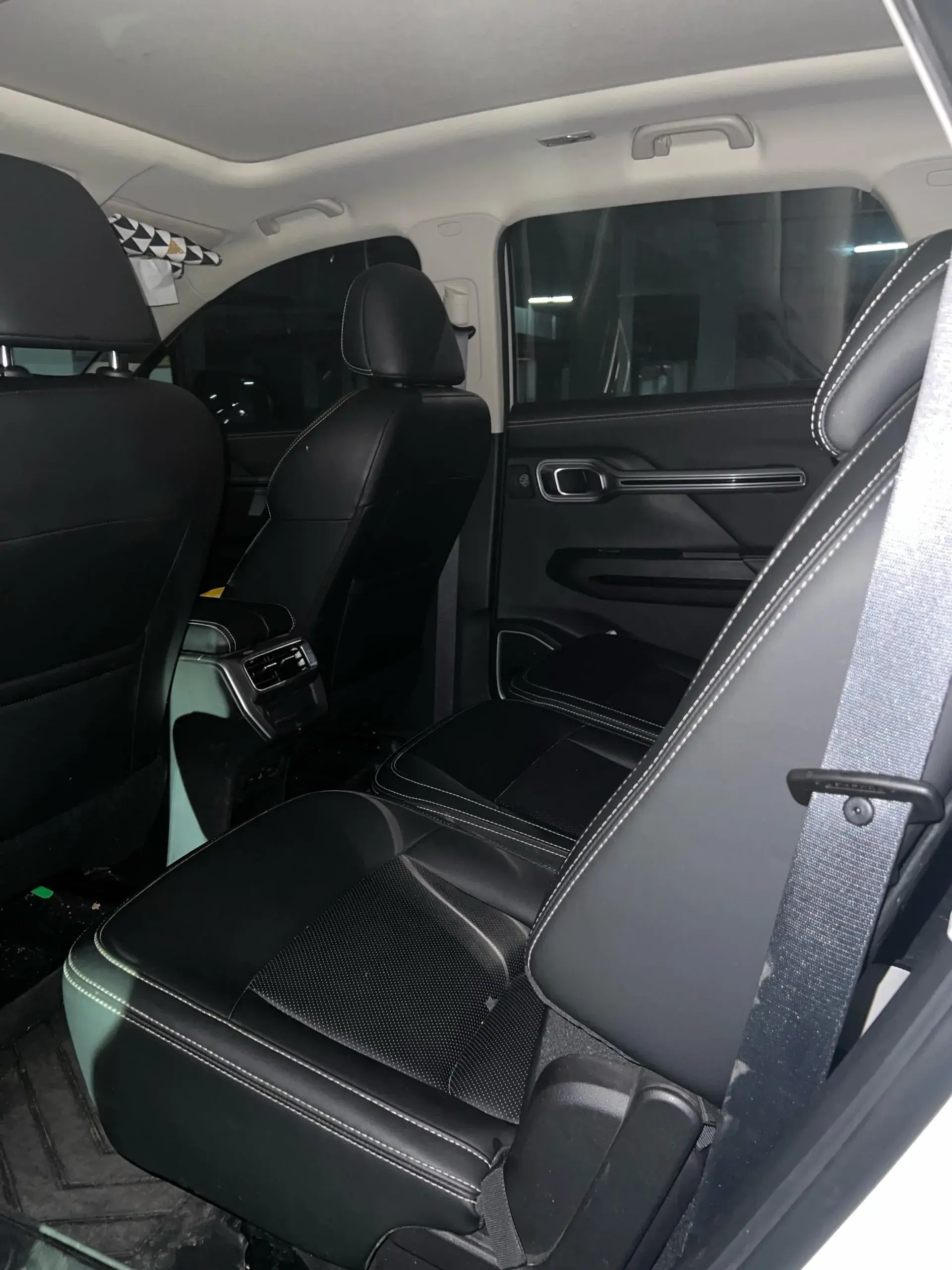 2020 GEELY OKAVANGO thumbnail 4