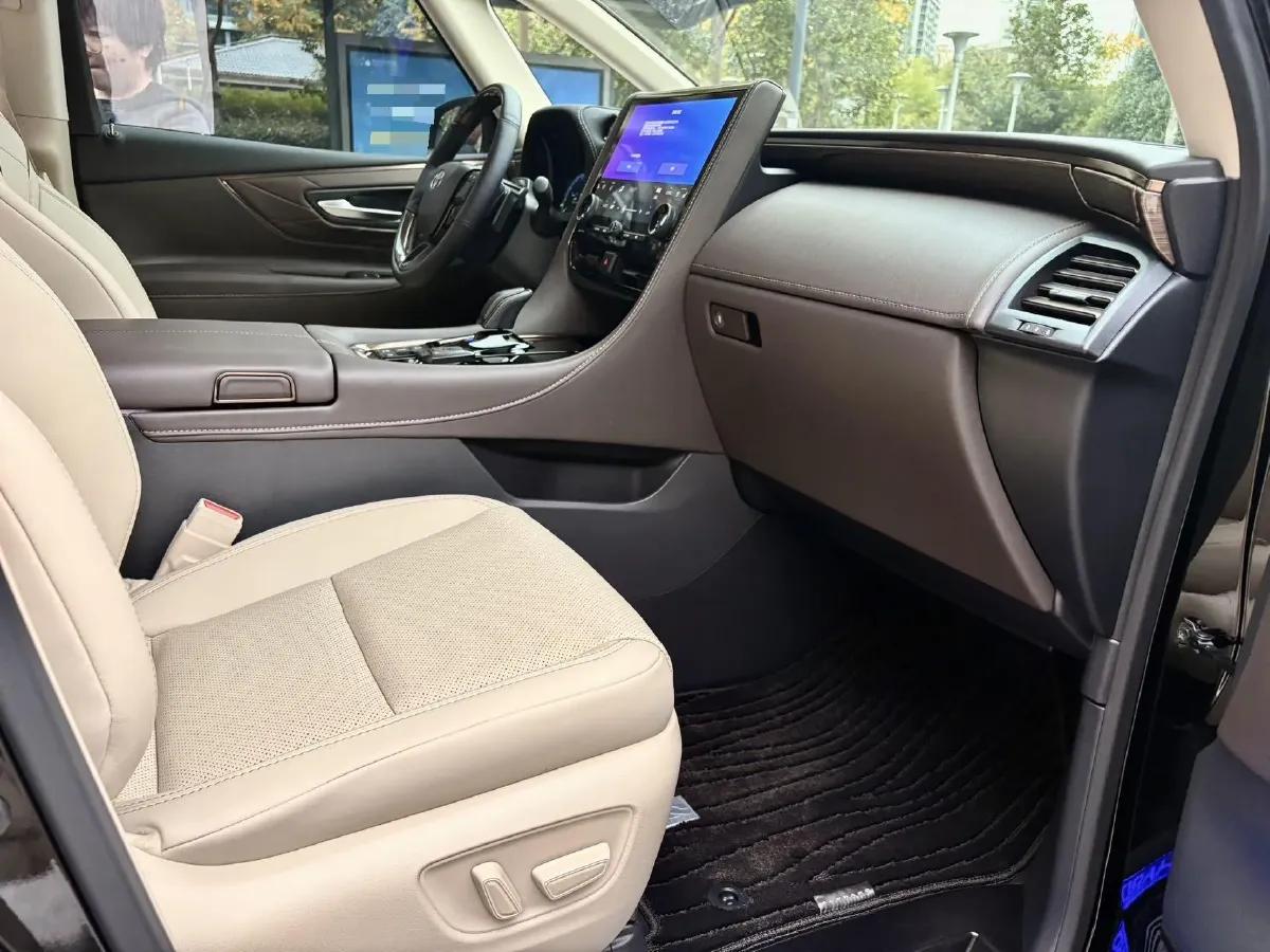 2025 Toyota Alphard 2.5L 190HP L4 E-CVT Hybrid,autocango,china used car exporter,china ev exporter,chinese used car exporter,chinese used ev exporter