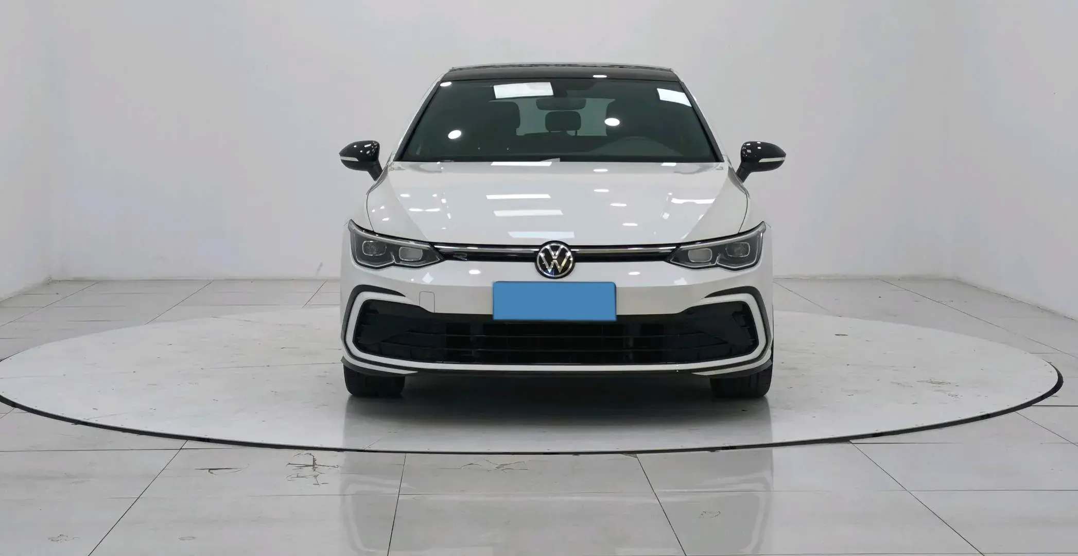 2023 VOLKSWAGEN GOLF thumbnail 4