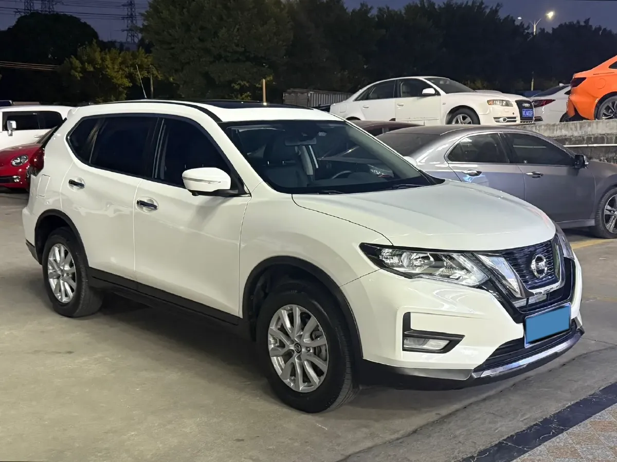 2021 Nissan X-Trail 2.0L 151HP L4 CVT,autocango,china used car exporter,china ev exporter,chinese used car exporter,chinese used ev exporter