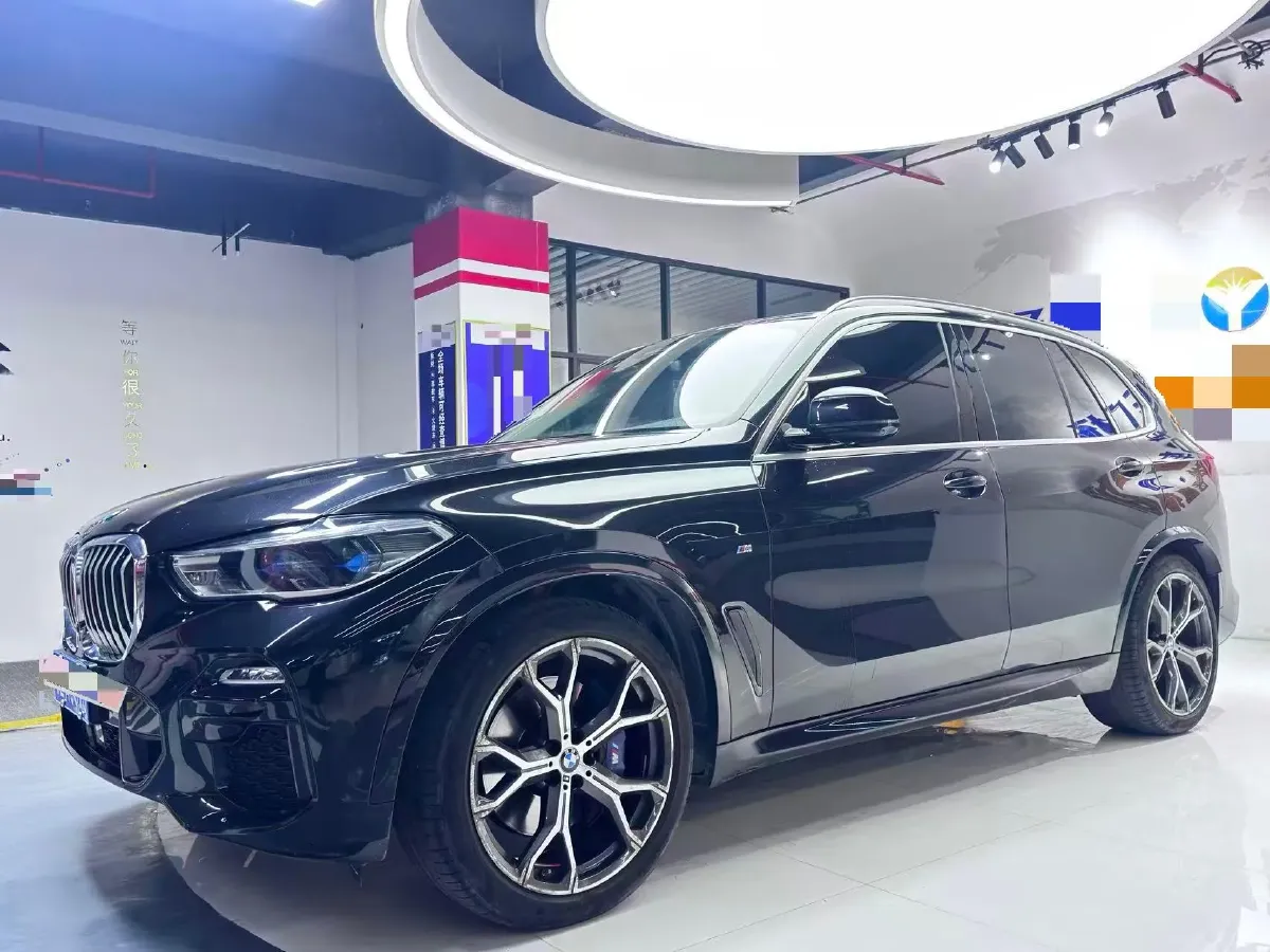 2021 BMW X5 3.0T 340HP L6 8AT,autocango,china used car exporter,china ev exporter,chinese used car exporter,chinese used ev exporter