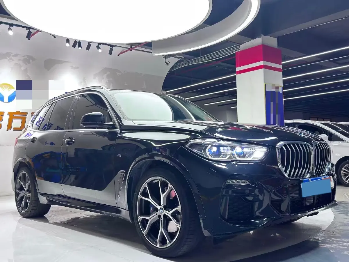 2021 BMW X5 3.0T 340HP L6 8AT,autocango,china used car exporter,china ev exporter,chinese used car exporter,chinese used ev exporter