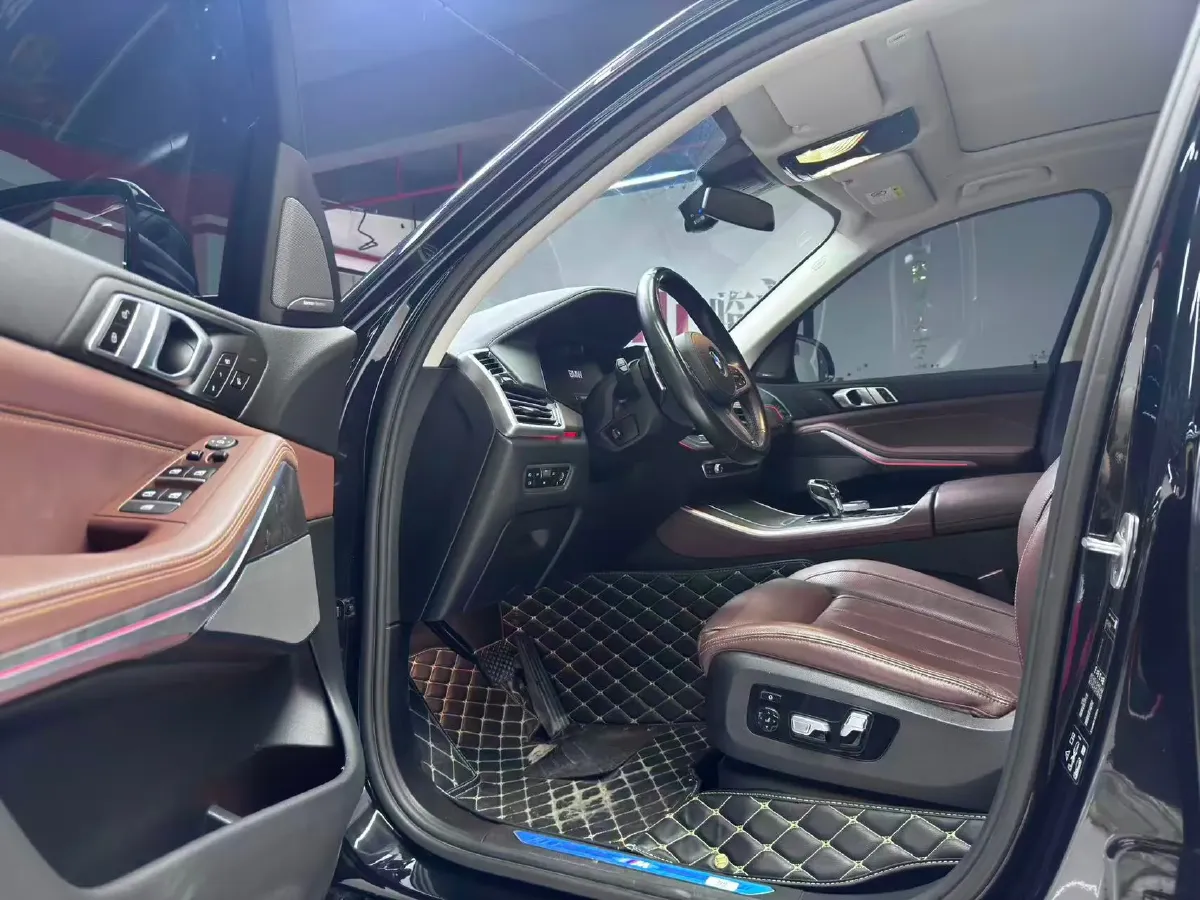 2021 BMW X5 3.0T 340HP L6 8AT,autocango,china used car exporter,china ev exporter,chinese used car exporter,chinese used ev exporter