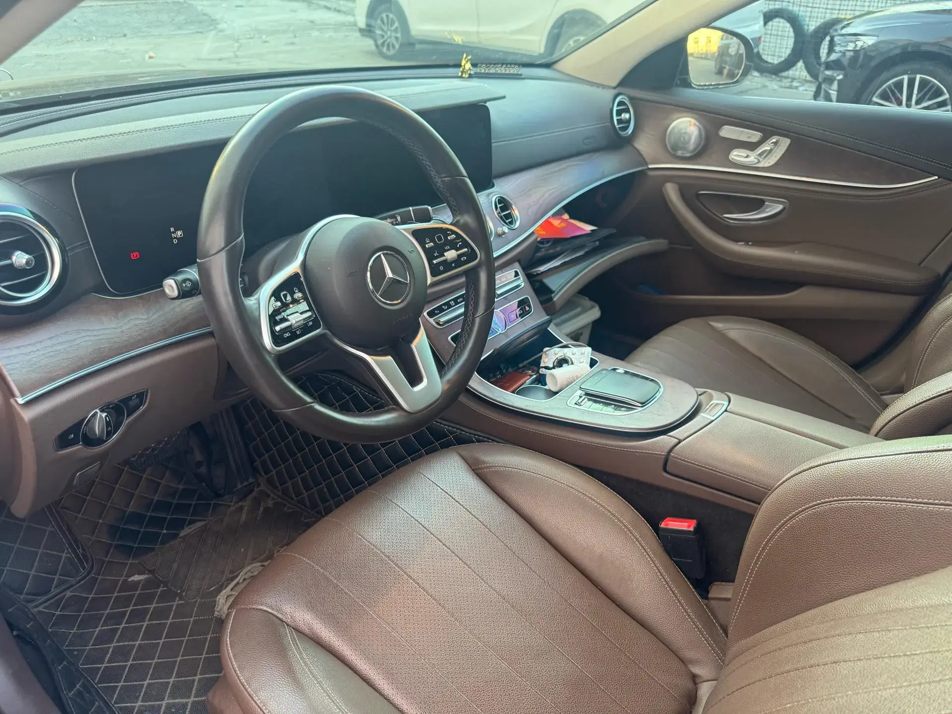 2025 MERCEDES-BENZ E thumbnail 4