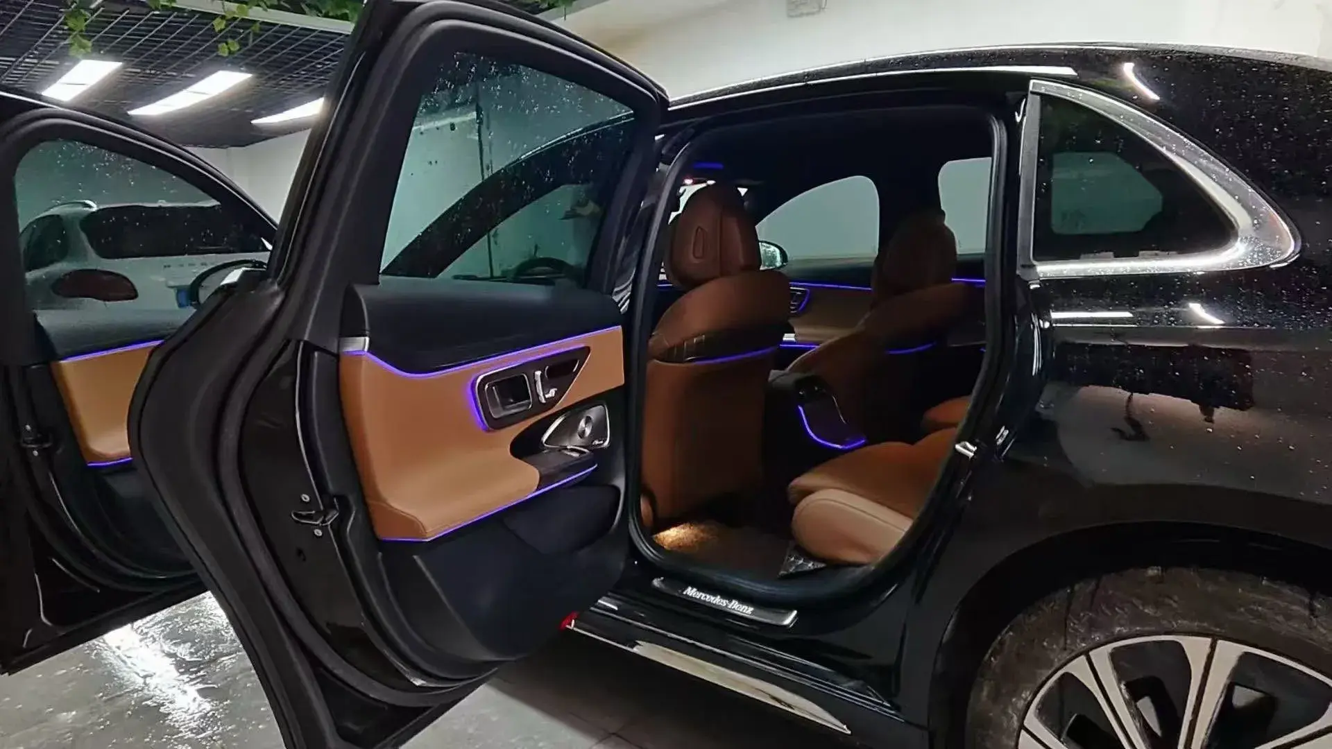 2025 MERCEDES-BENZ E thumbnail 3