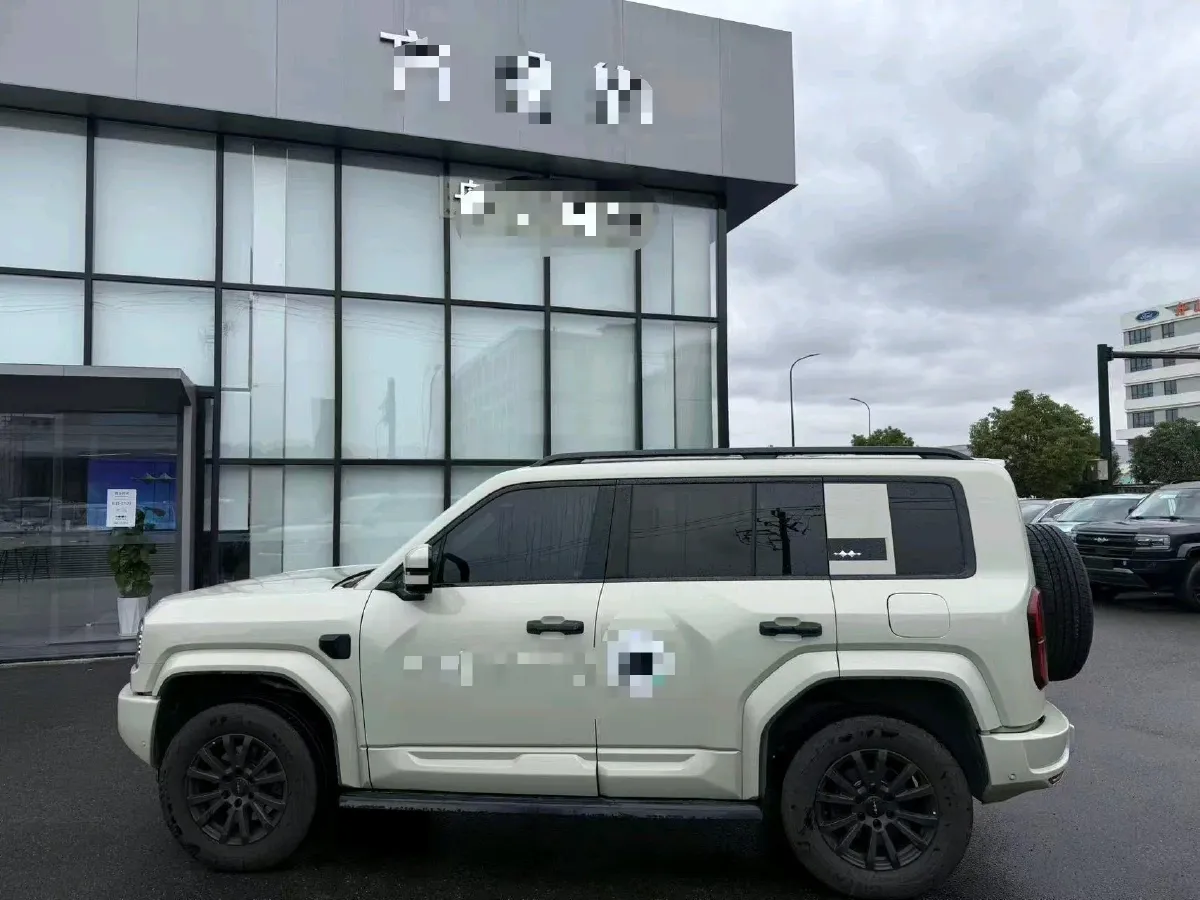 2025 FangChengBao Bao 5 1.5T 194HP L4 E-CVT PHEV 31.8KWH,autocango,china used car exporter,china ev exporter,chinese used car exporter,chinese used ev exporter