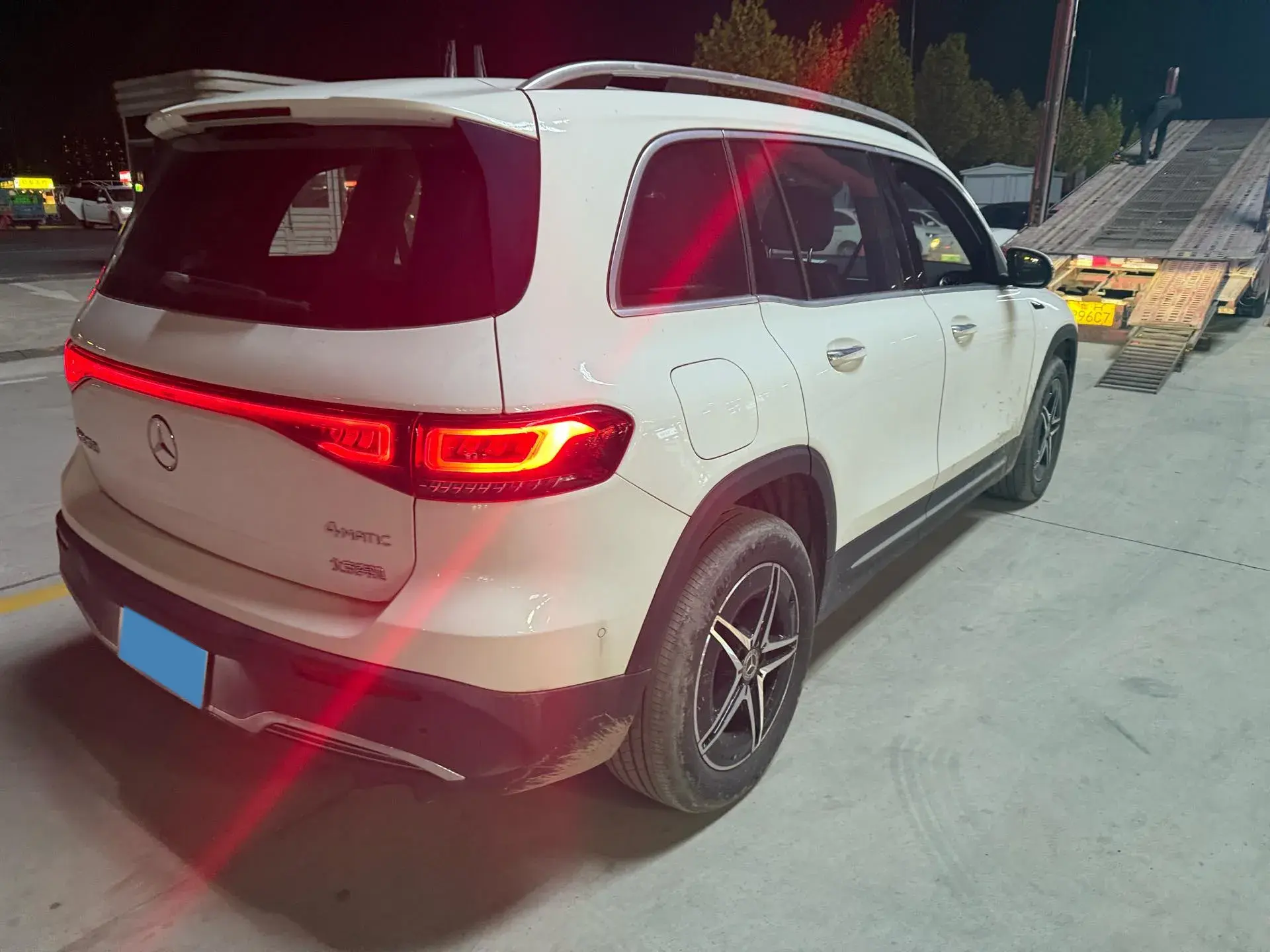 2022 MERCEDES-BENZ EQB thumbnail 4