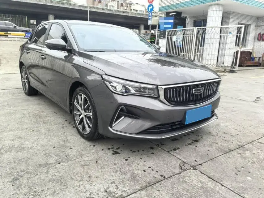2023 GEELY EMGRAND thumbnail 3