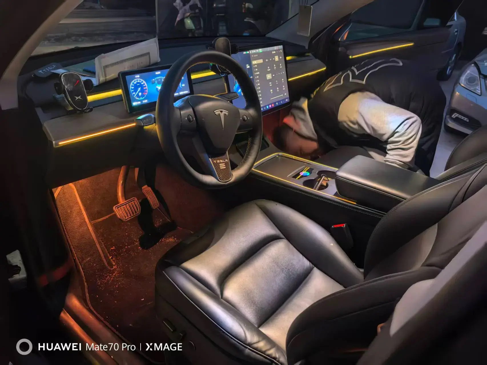 2021 TESLA MODEL thumbnail 4