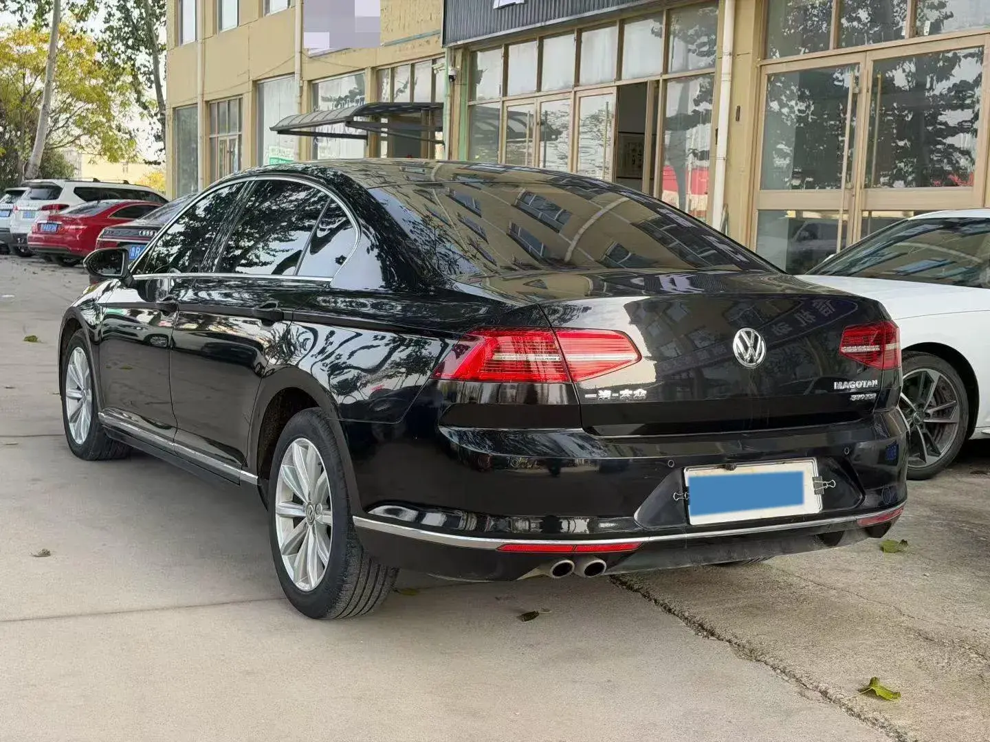 2018 VOLKSWAGEN MAGOTAN thumbnail 2