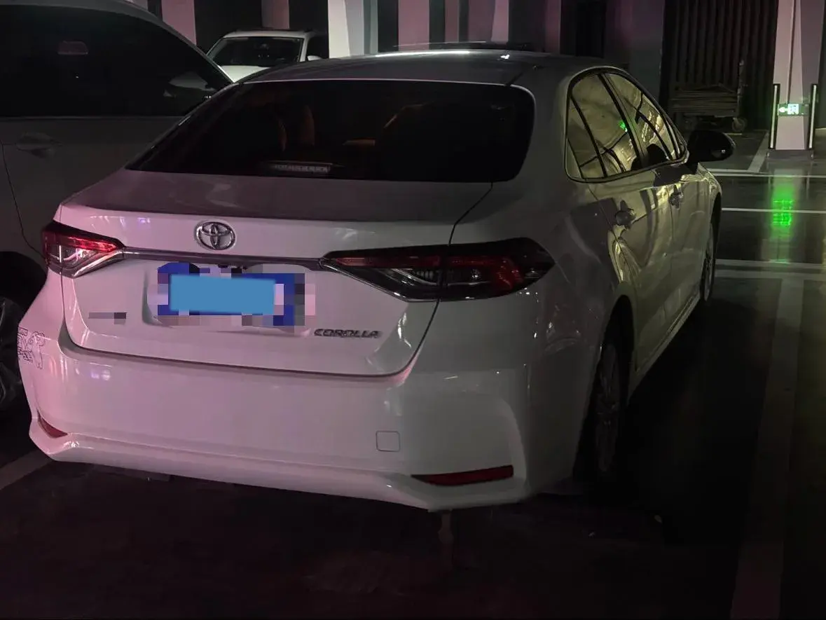 2021 TOYOTA COROLLA thumbnail 4