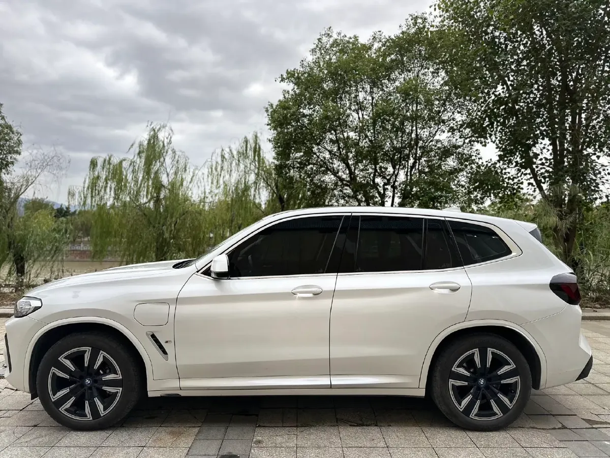 2022 BMW iX3 BEV 80KWH,autocango,china used car exporter,china ev exporter,chinese used car exporter,chinese used ev exporter