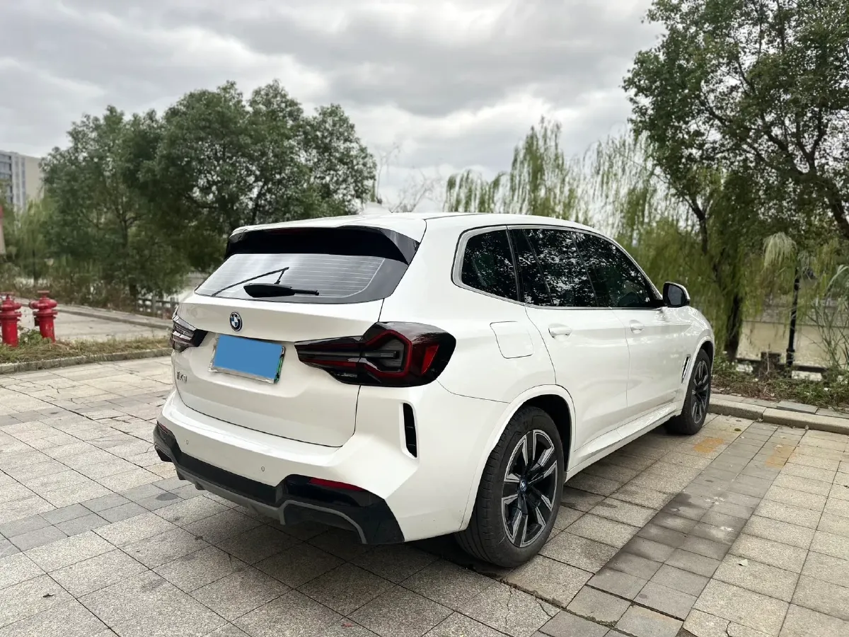 2022 BMW iX3 BEV 80KWH,autocango,china used car exporter,china ev exporter,chinese used car exporter,chinese used ev exporter
