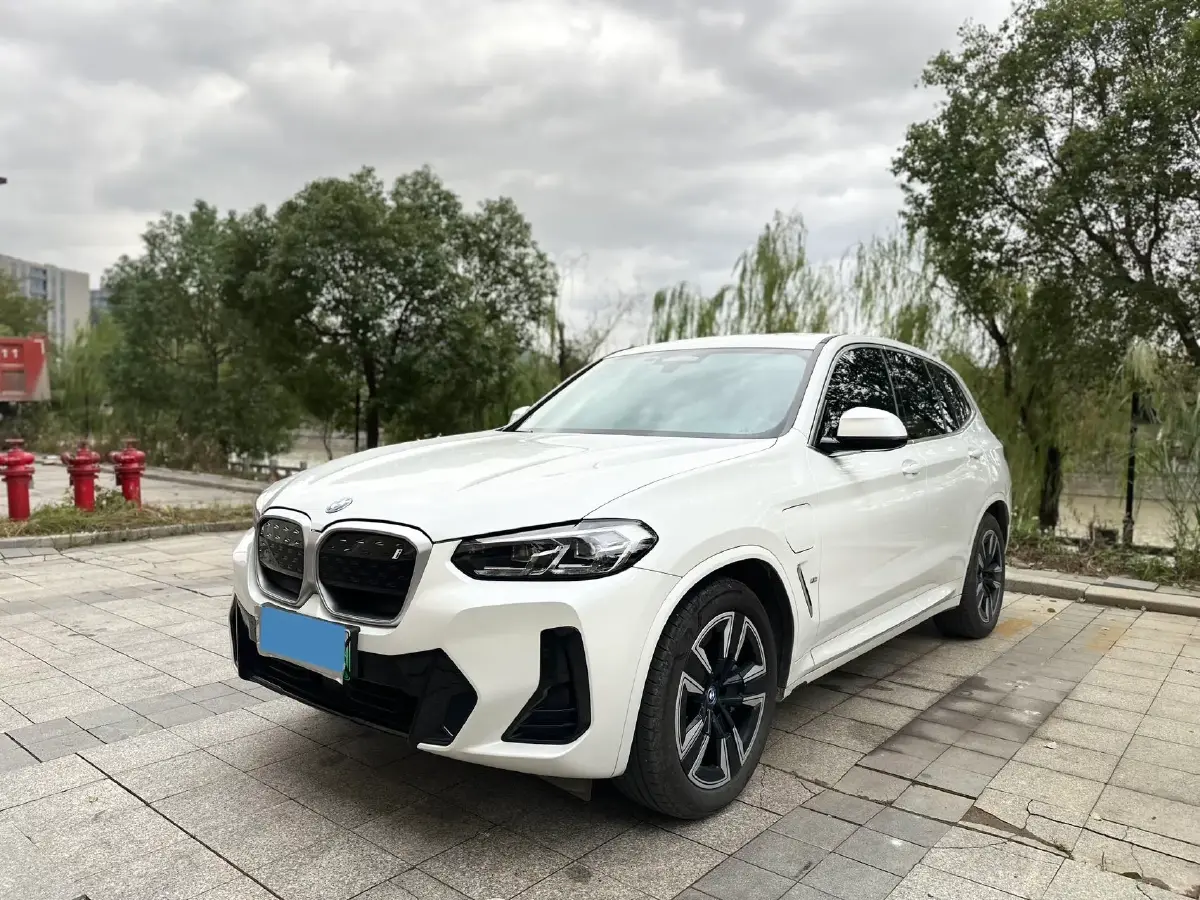 2022 BMW iX3 BEV 80KWH