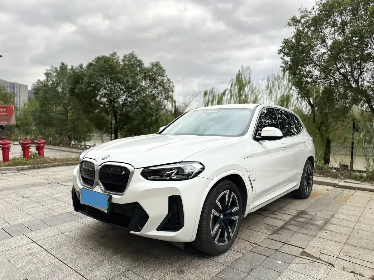 2022 BMW iX3 BEV 80KWH,autocango,china used car exporter,china ev exporter,chinese used car exporter,chinese used ev exporter