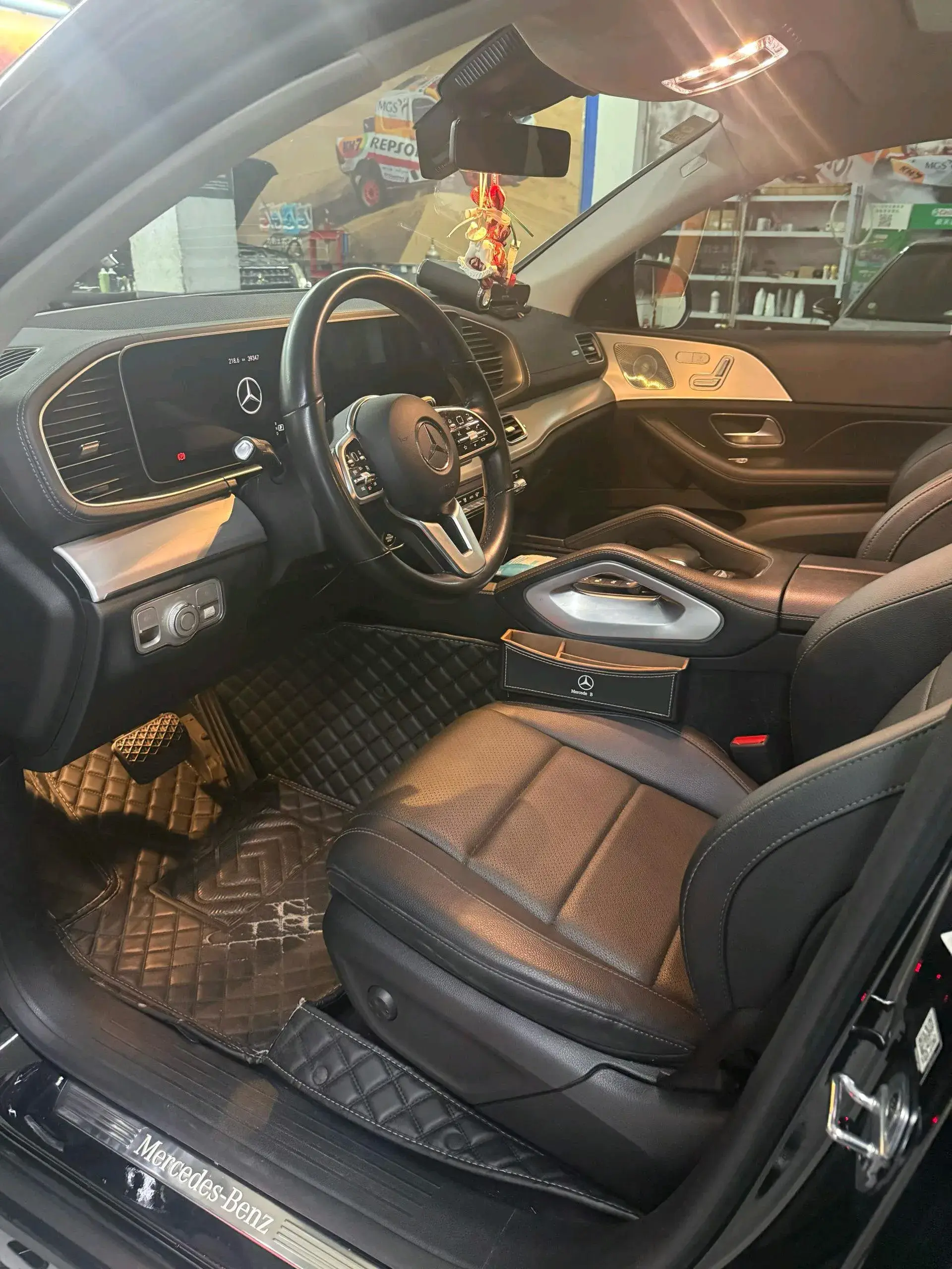 2023 MERCEDES-BENZ GLE thumbnail 2