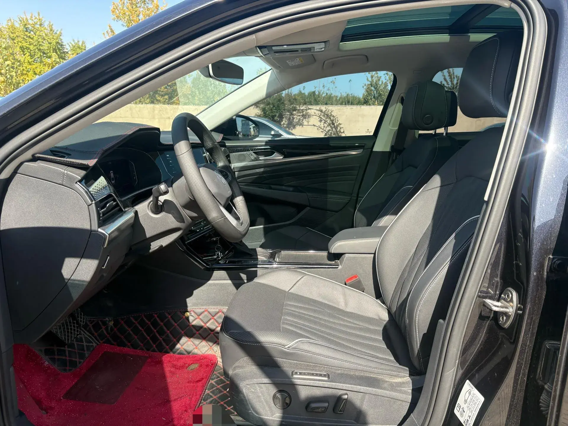 2022 VOLKSWAGEN PASSAT thumbnail 3