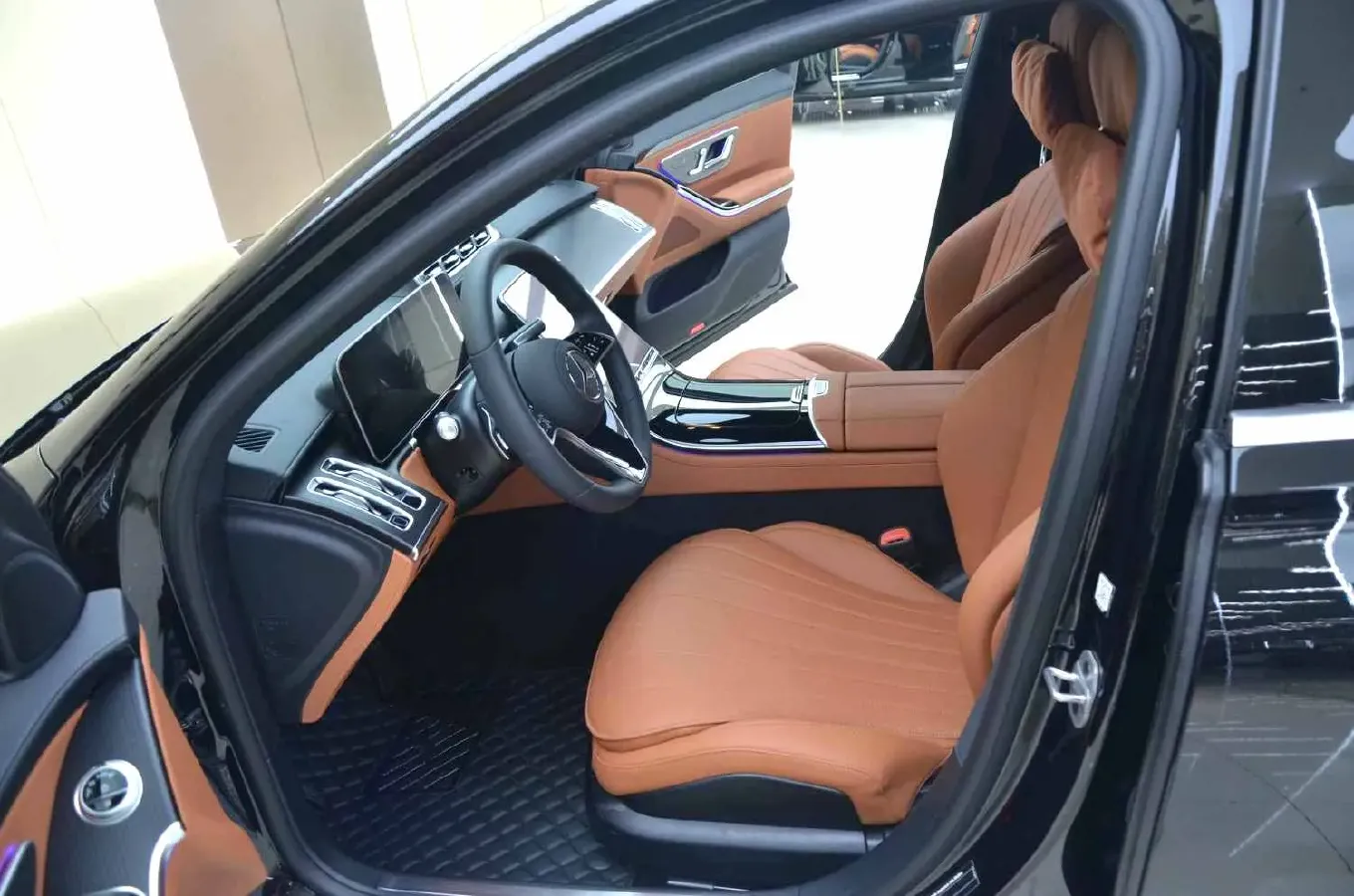 2025 Mercedes-Benz S Class 2.5T 313HP L6 9AT,autocango,china used car exporter,china ev exporter,chinese used car exporter,chinese used ev exporter