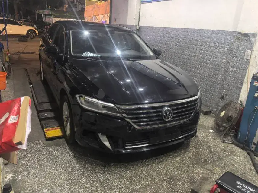 2019 VOLKSWAGEN LAVIDA thumbnail 4