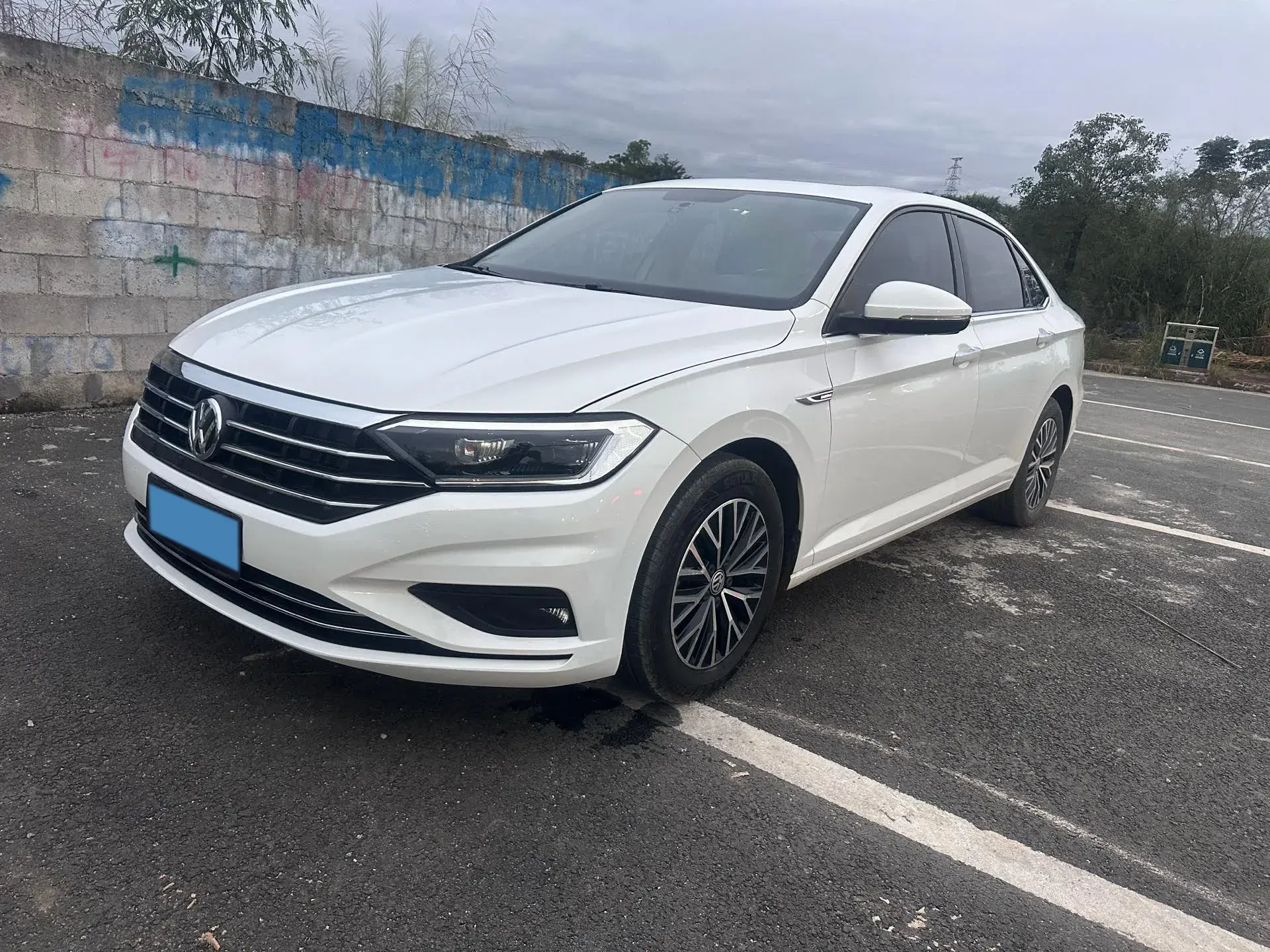 2020 VOLKSWAGEN SAGITAR view 1