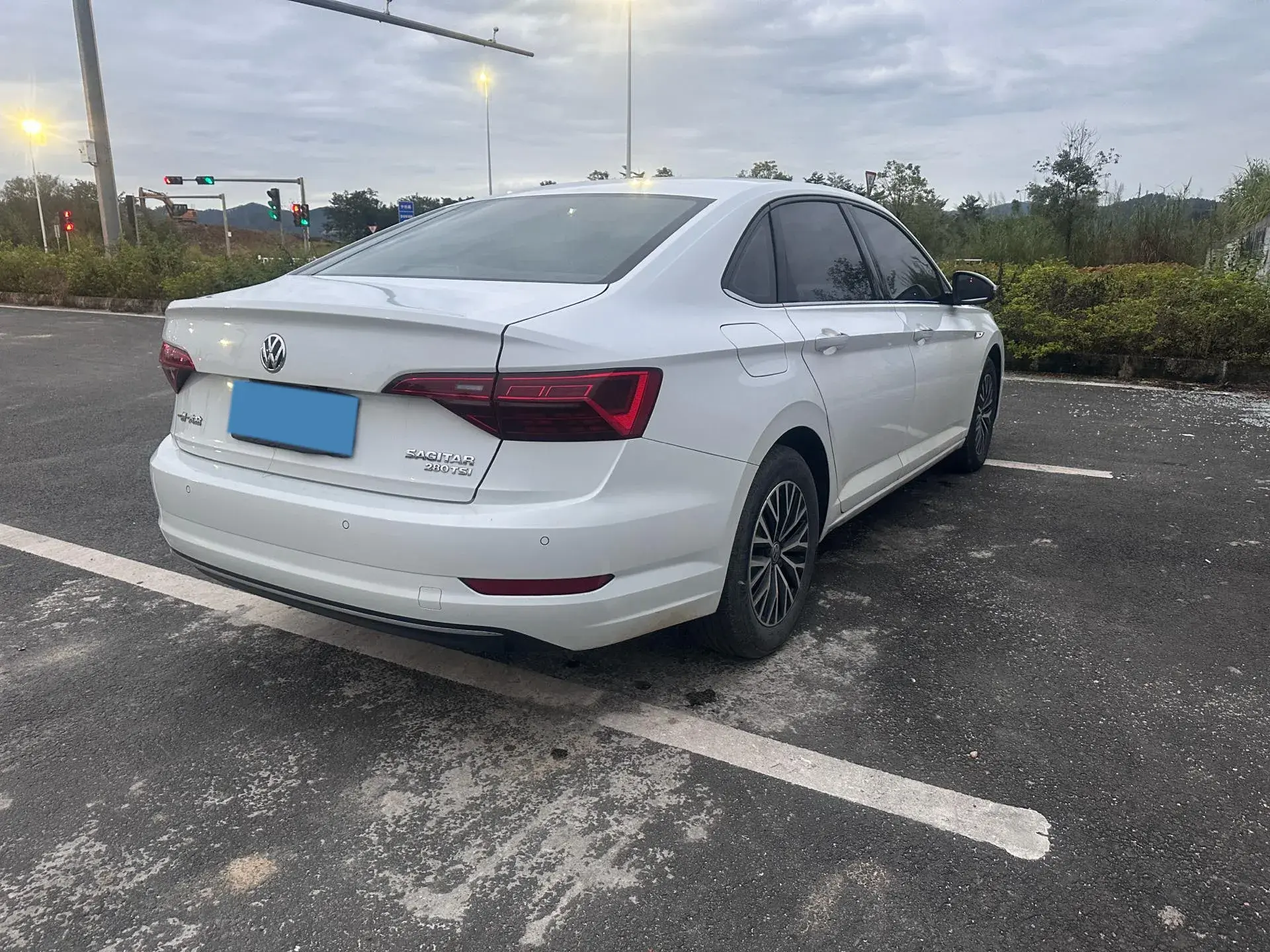 2020 VOLKSWAGEN SAGITAR thumbnail 3