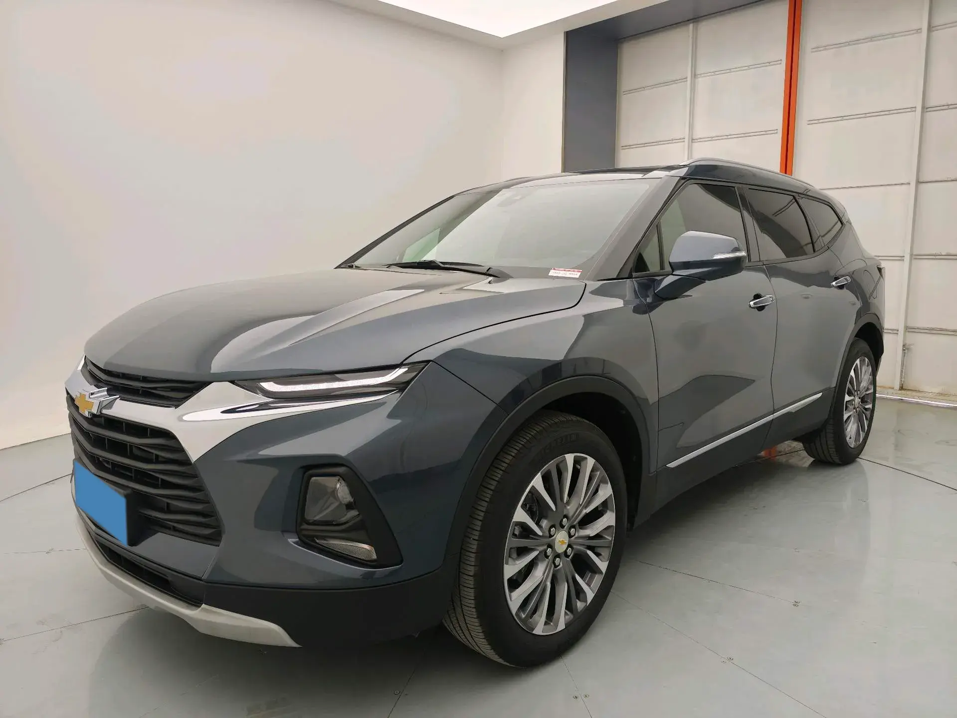 2021 CHEVROLET EQUINOX view 1