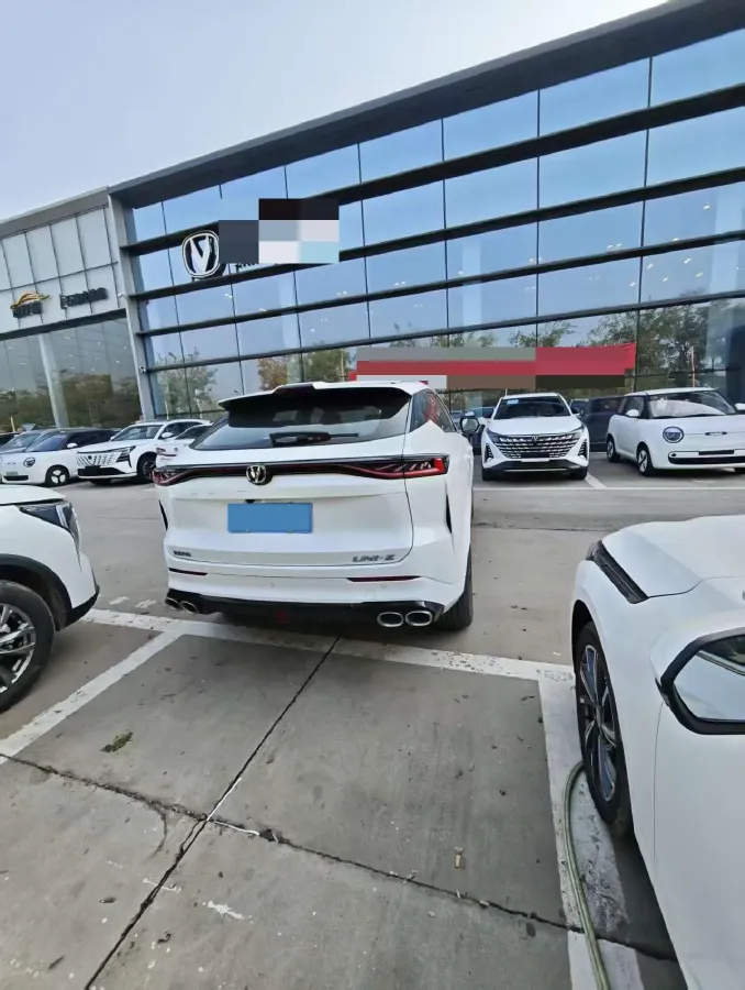 2025 ChangAn UNI-Z 1.5T 188HP L4 7DCT,autocango,china used car exporter,china ev exporter,chinese used car exporter,chinese used ev exporter