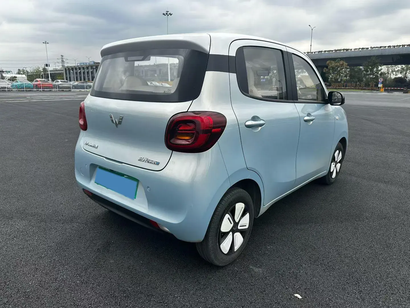 2025 WULING HONGGUANG thumbnail 4