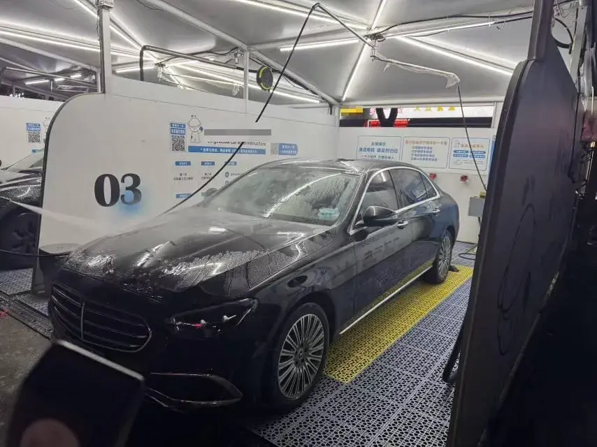 2022 MERCEDES-BENZ E view 1