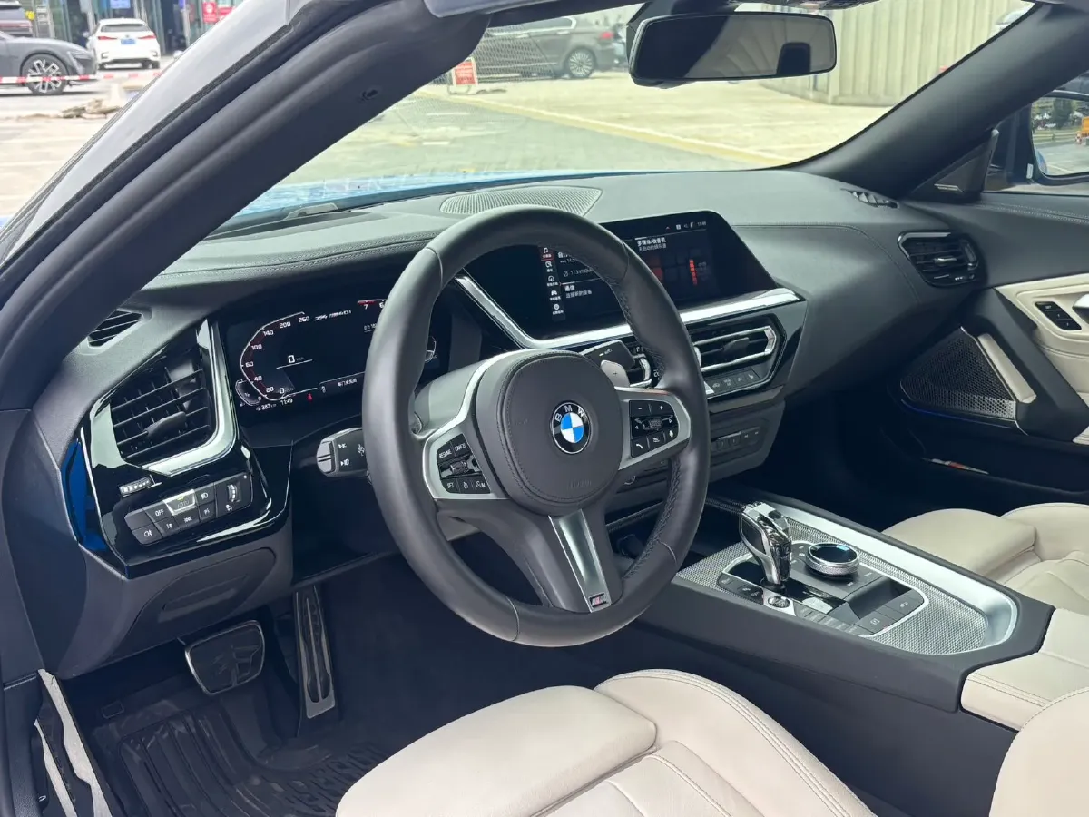 2022 BMW Z4 3.0T 340HP L6 8AT,autocango,china used car exporter,china ev exporter,chinese used car exporter,chinese used ev exporter