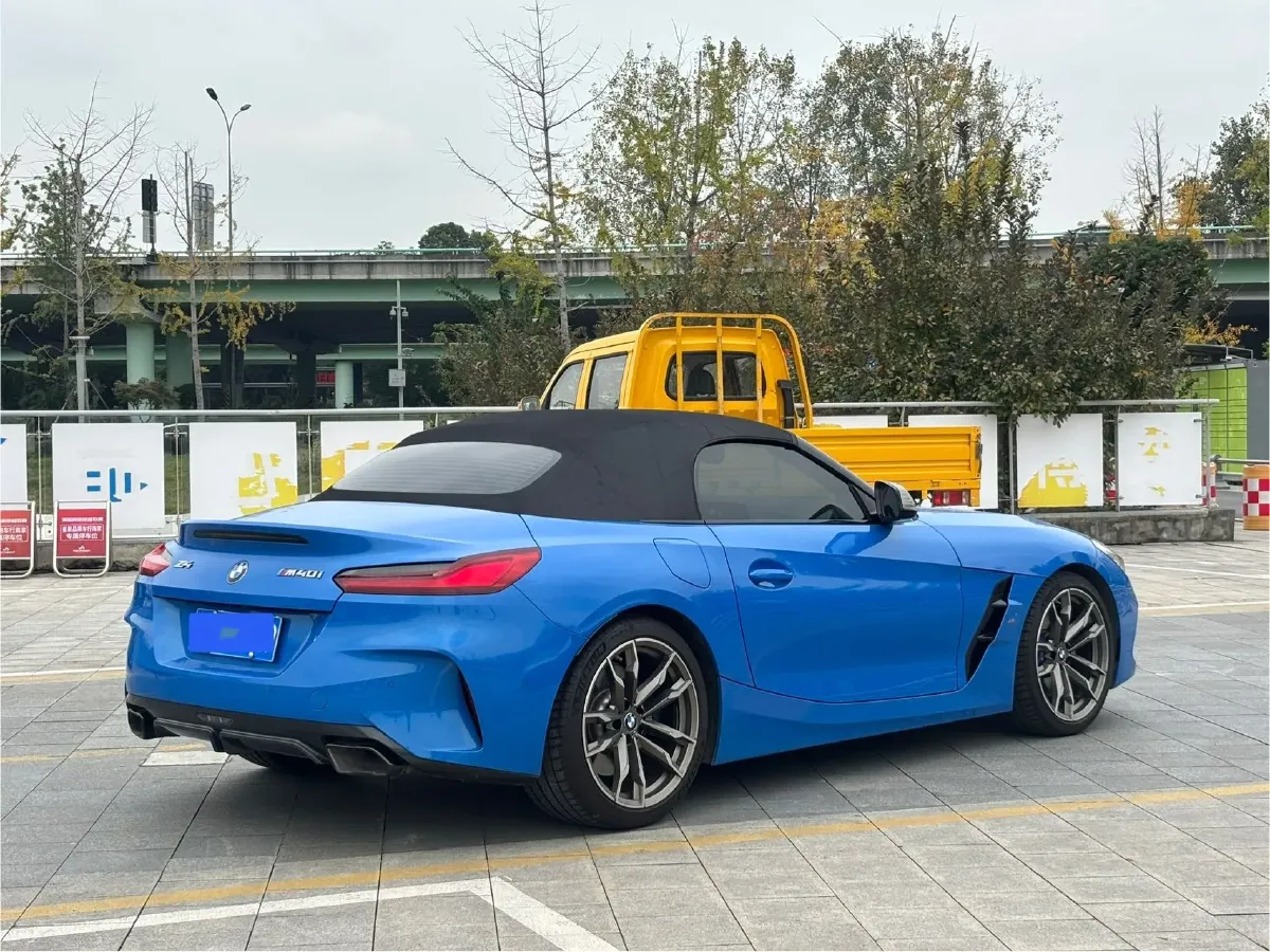 2022 BMW Z4 3.0T 340HP L6 8AT,autocango,china used car exporter,china ev exporter,chinese used car exporter,chinese used ev exporter