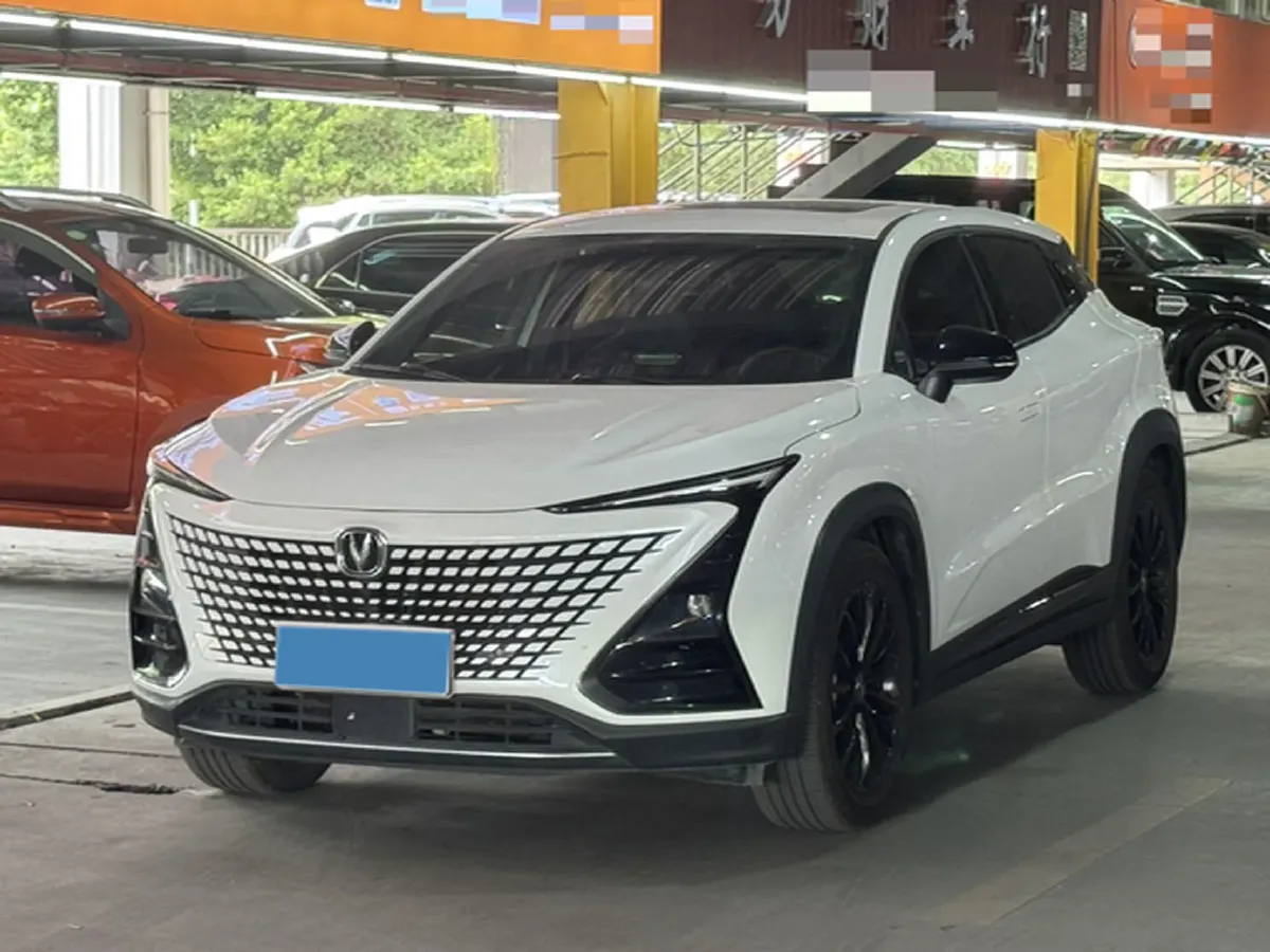 2022 ChangAn UNI-T 1.5T 188HP L4 7DCT,autocango,china used car exporter,china ev exporter,chinese used car exporter,chinese used ev exporter
