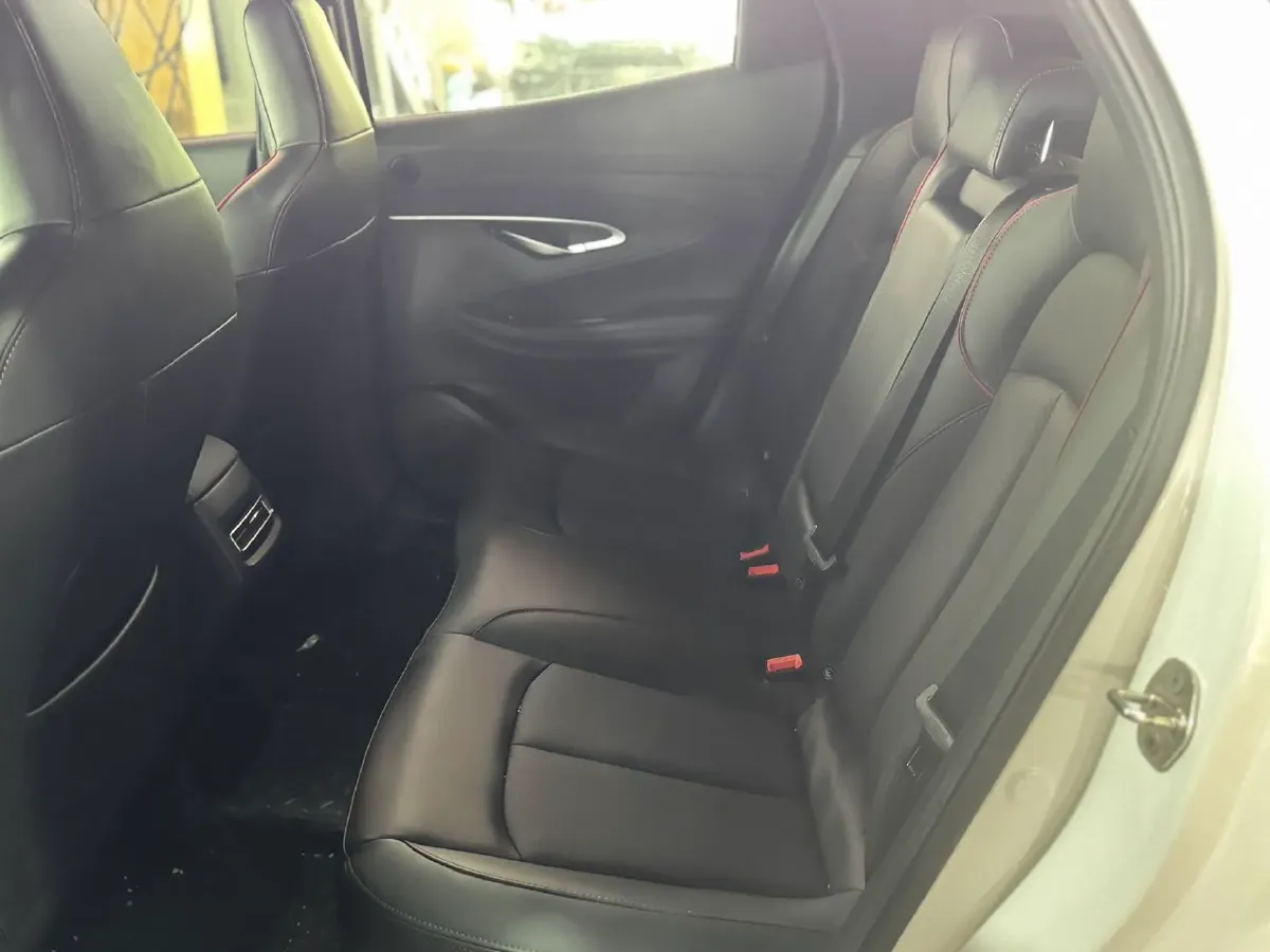 2022 ChangAn UNI-T 1.5T 188HP L4 7DCT,autocango,china used car exporter,china ev exporter,chinese used car exporter,chinese used ev exporter