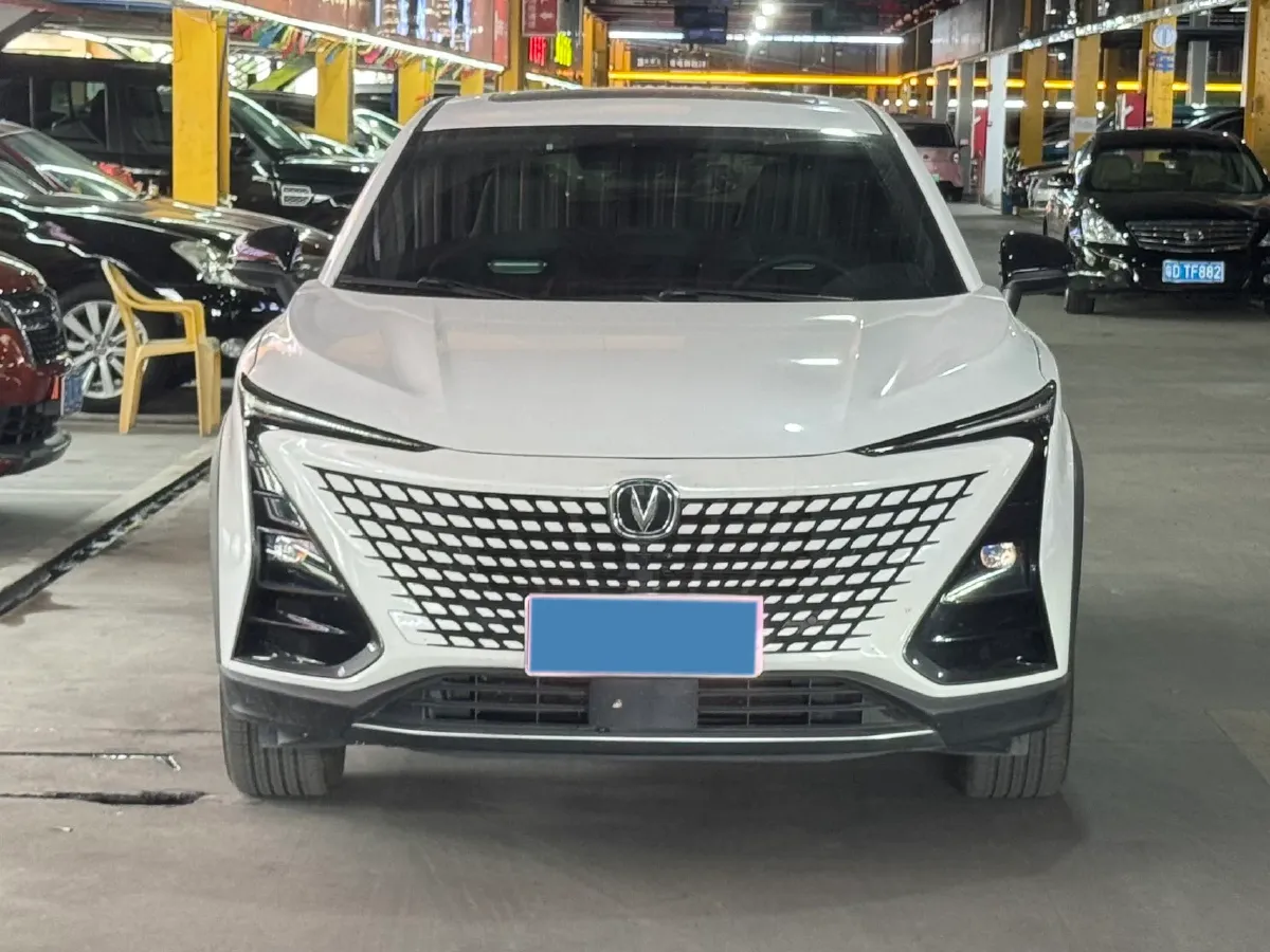 2022 ChangAn UNI-T 1.5T 188HP L4 7DCT,autocango,china used car exporter,china ev exporter,chinese used car exporter,chinese used ev exporter