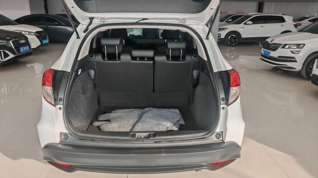 2020 Honda Vezel 1.5L 131HP L4 CVT,autocango,china used car exporter,china ev exporter,chinese used car exporter,chinese used ev exporter