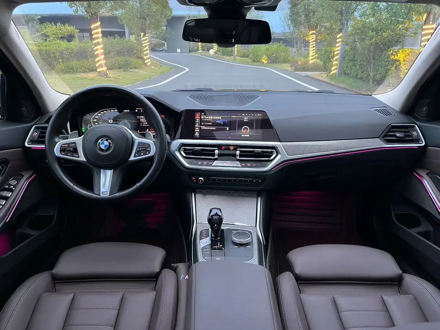 2021 BMW 3 thumbnail 4