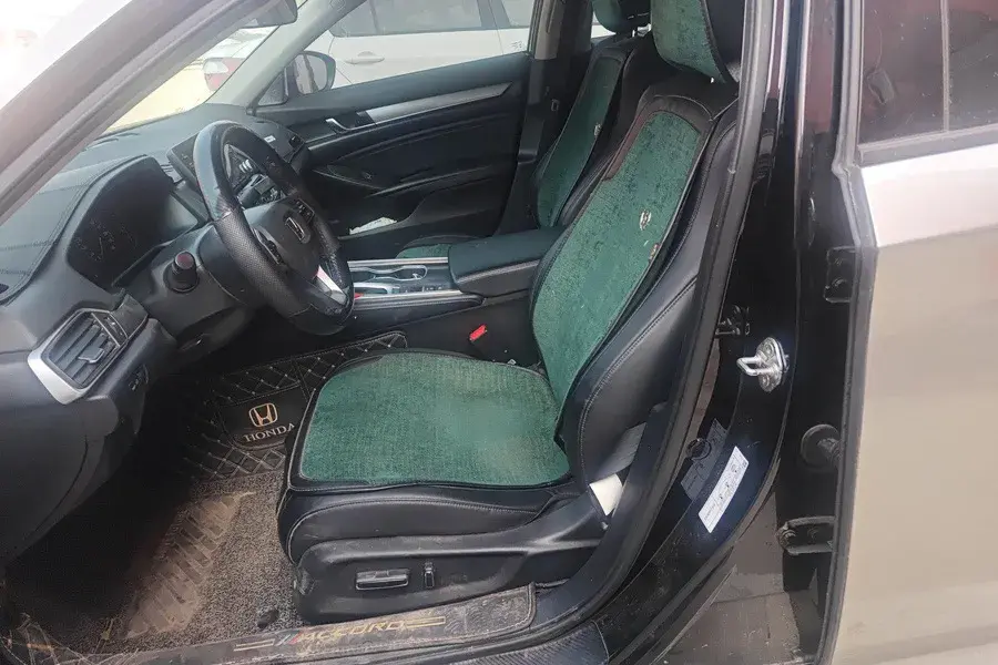 2018 HONDA ACCORD thumbnail 4