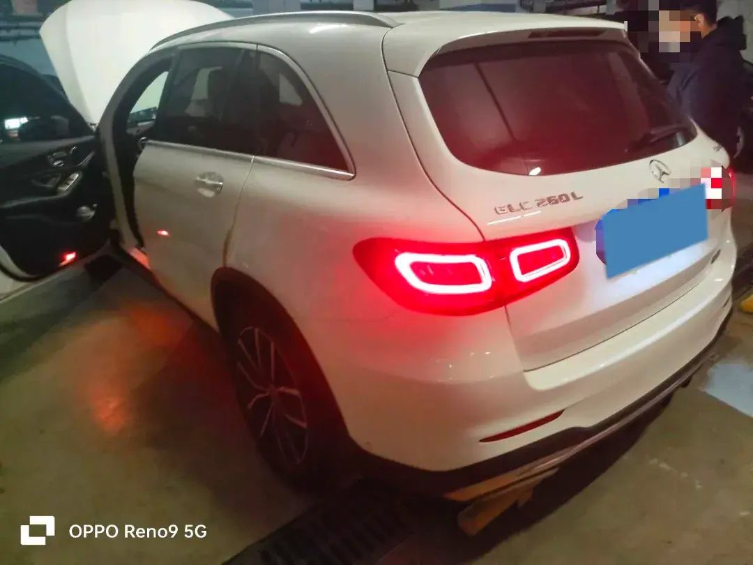 2020 MERCEDES-BENZ GLC thumbnail 2