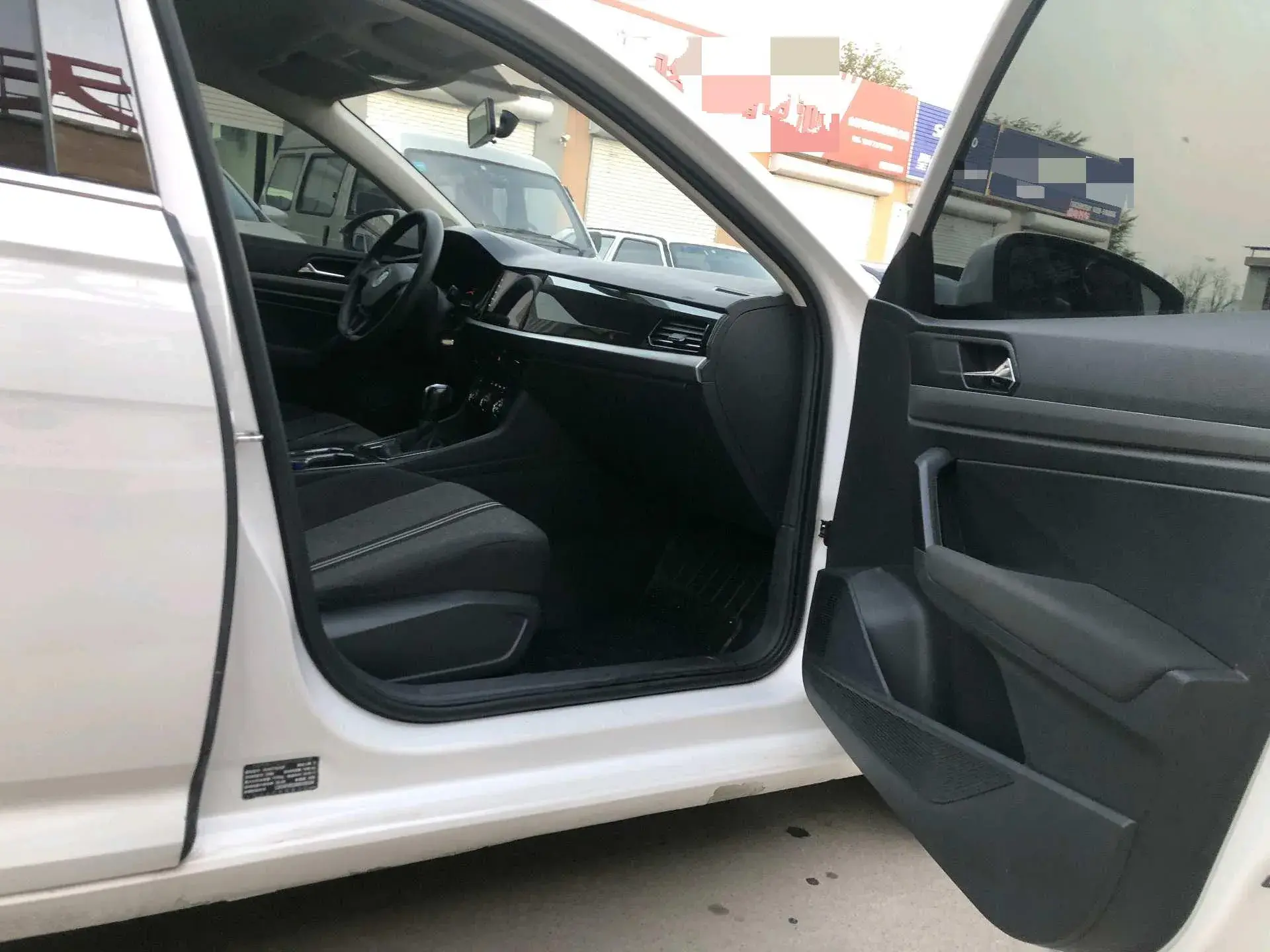 2019 VOLKSWAGEN LAVIDA thumbnail 4