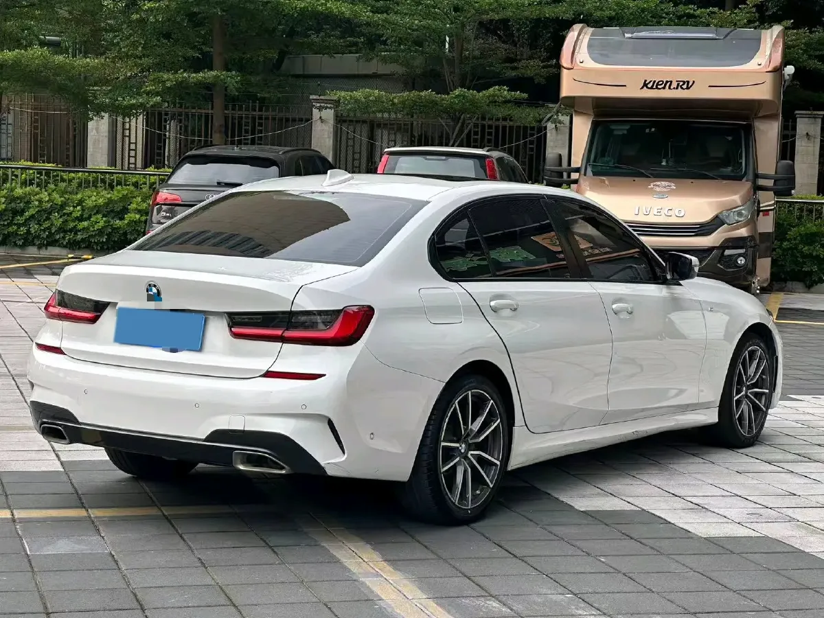 2020 BMW 3 Series 2.0T 156HP L4 8AT,autocango,china used car exporter,china ev exporter,chinese used car exporter,chinese used ev exporter