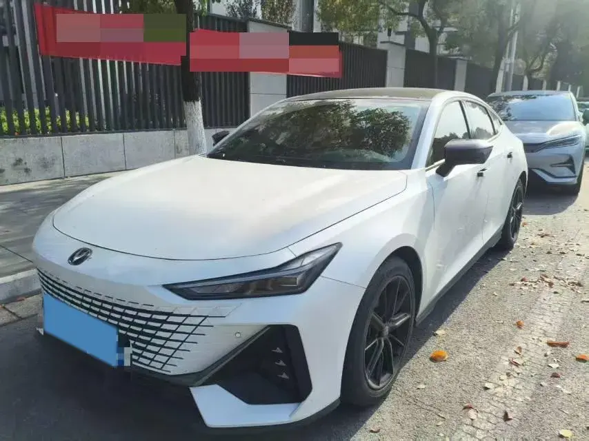 2022 ChangAn UNI-V 1.5T 188HP L4 7DCT