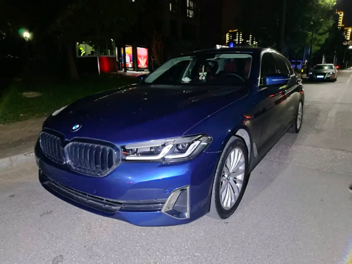 2021 BMW 5 Series 2.0T 184HP L4 8AT