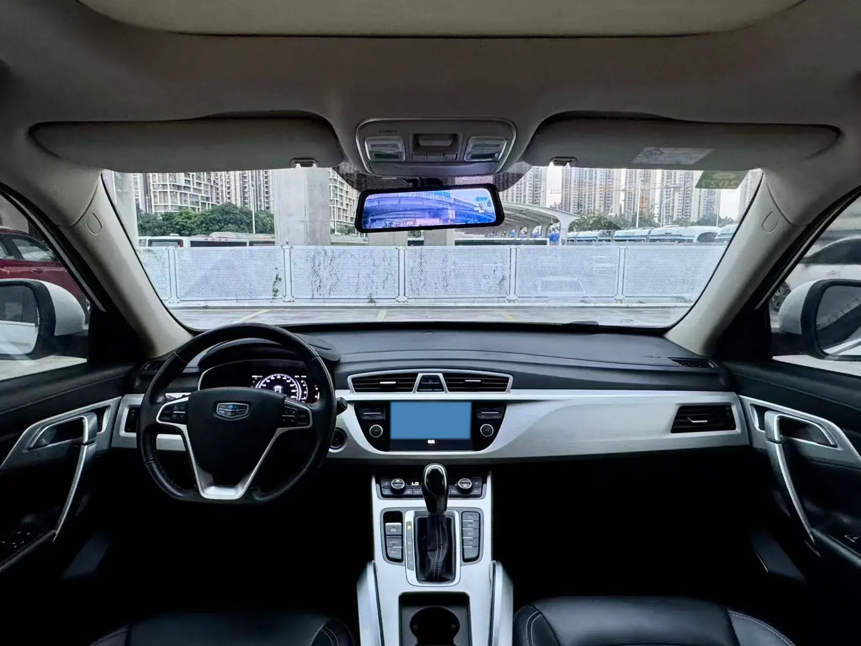 2018 GEELY AZKARRA thumbnail 3