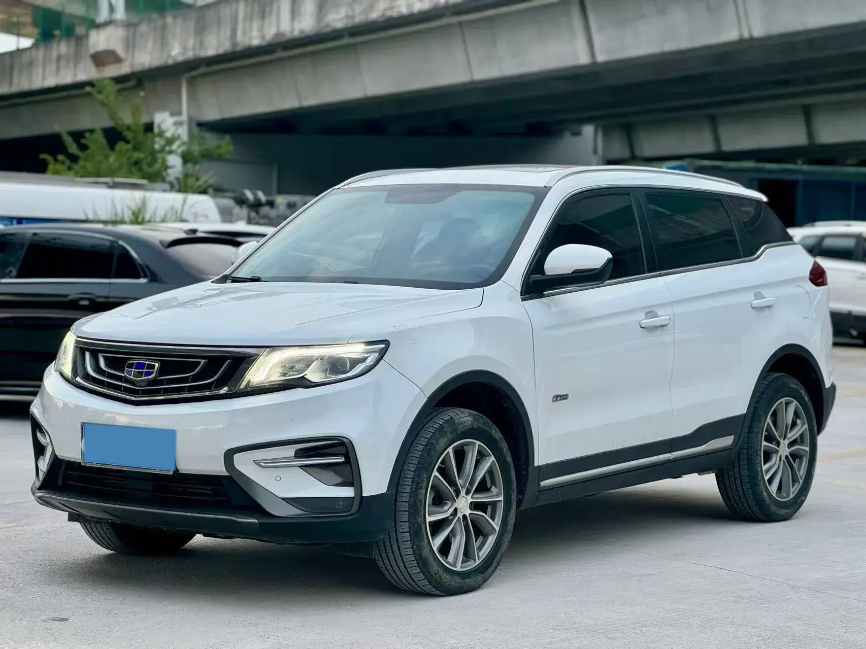 2018 GEELY AZKARRA view 1