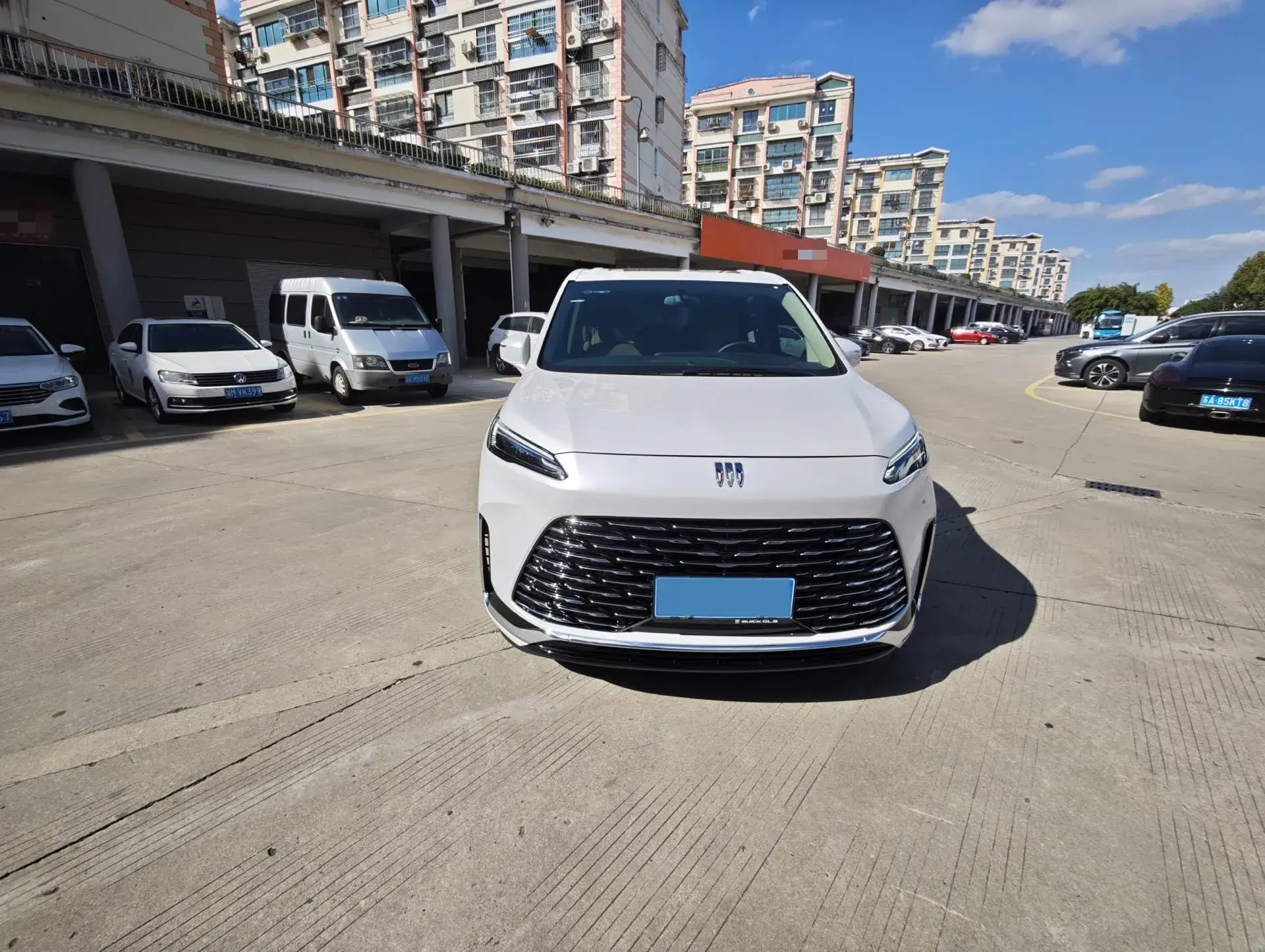 2025 BUICK GL8 thumbnail 2