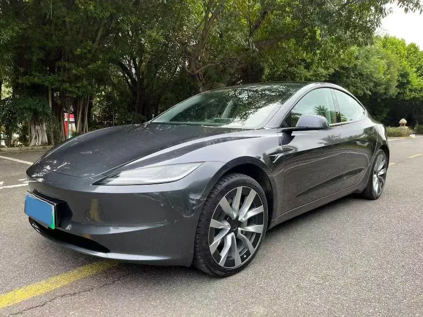 2023 TESLA MODEL view 1