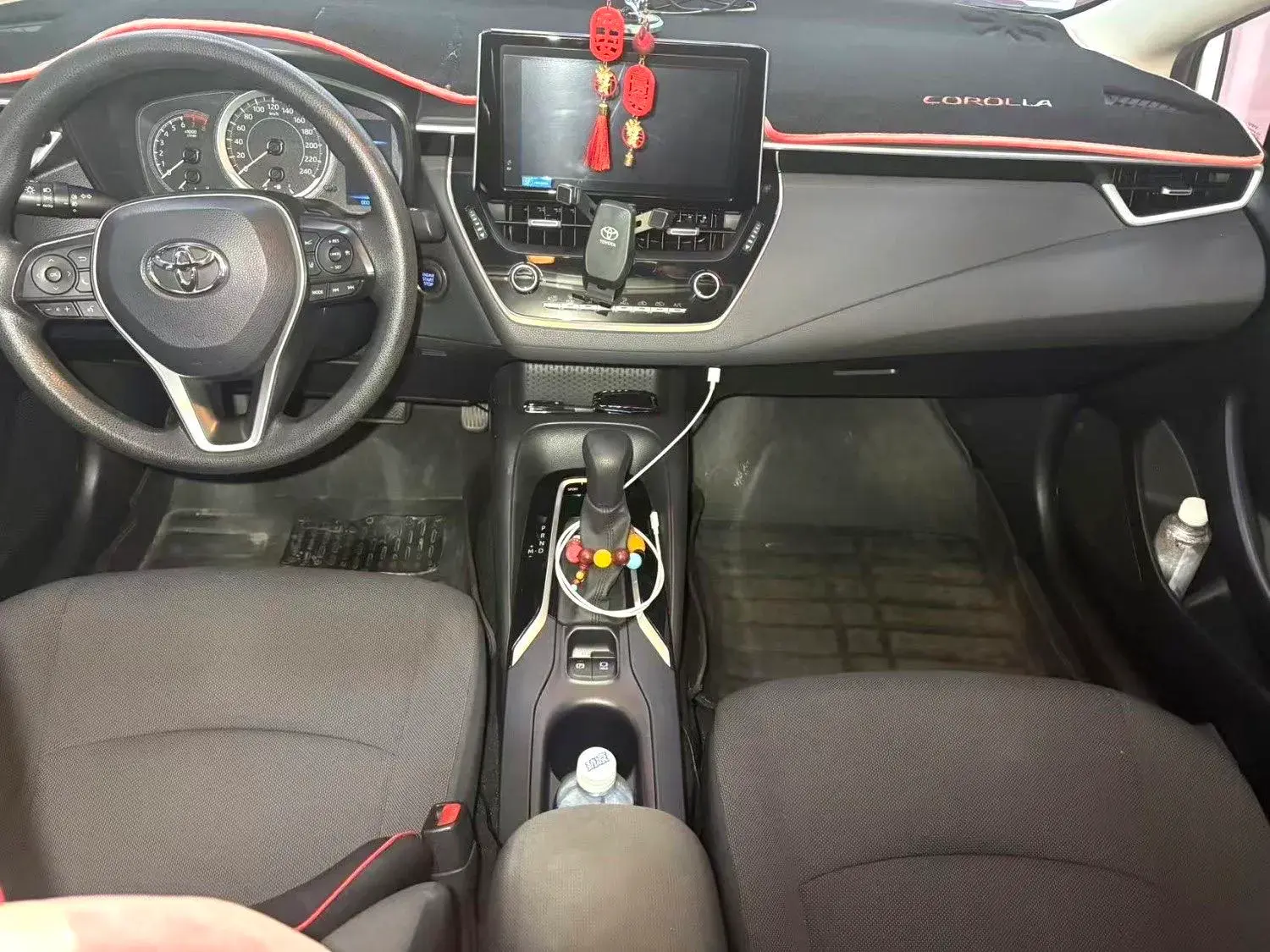 2019 TOYOTA COROLLA thumbnail 4