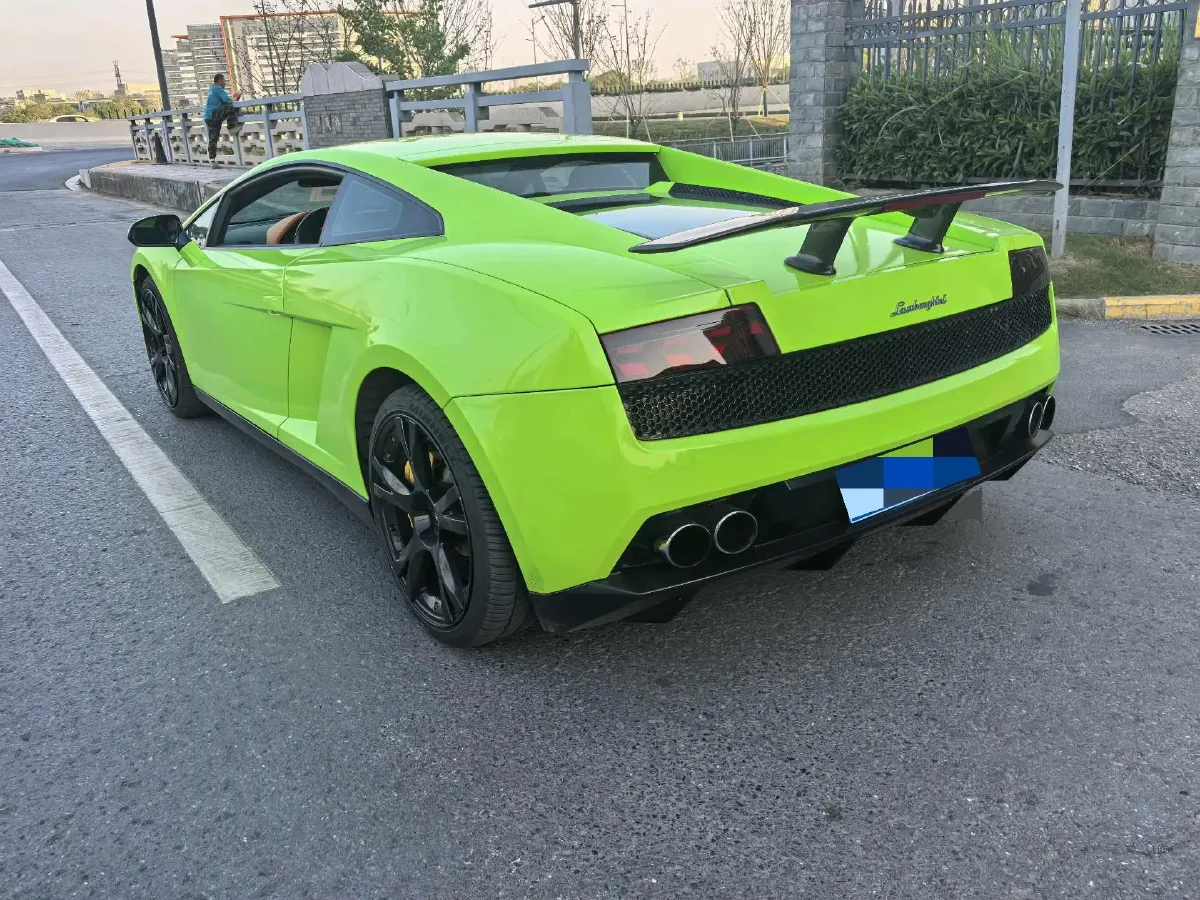 2008 BMW 1 Series 2.0L 156HP L4 6MT,autocango,china used car exporter,china ev exporter,chinese used car exporter,chinese used ev exporter