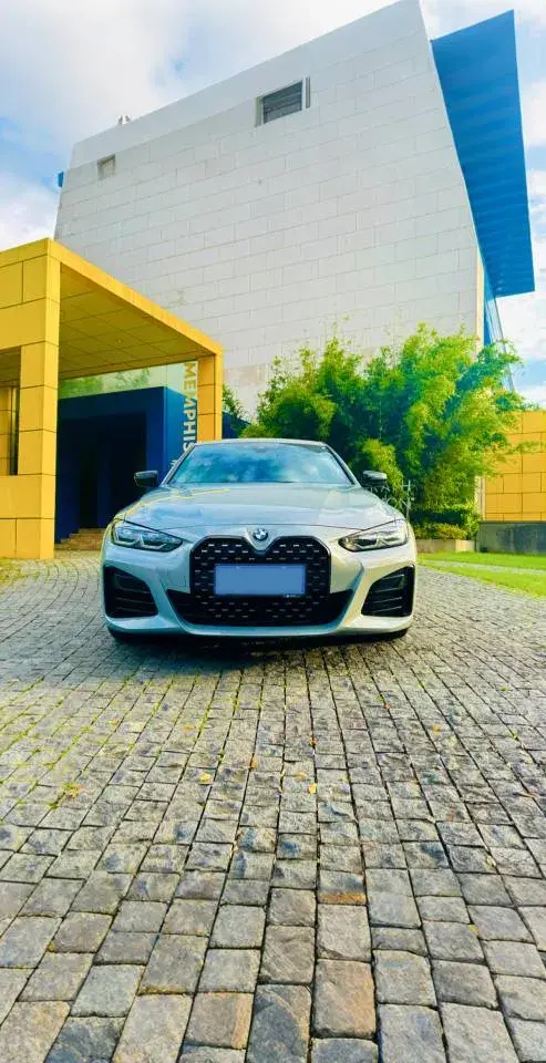 2022 BMW 4 thumbnail 2